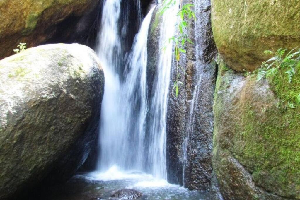 Chalé II Montanha da Cachoeira-Waterfall Mountain