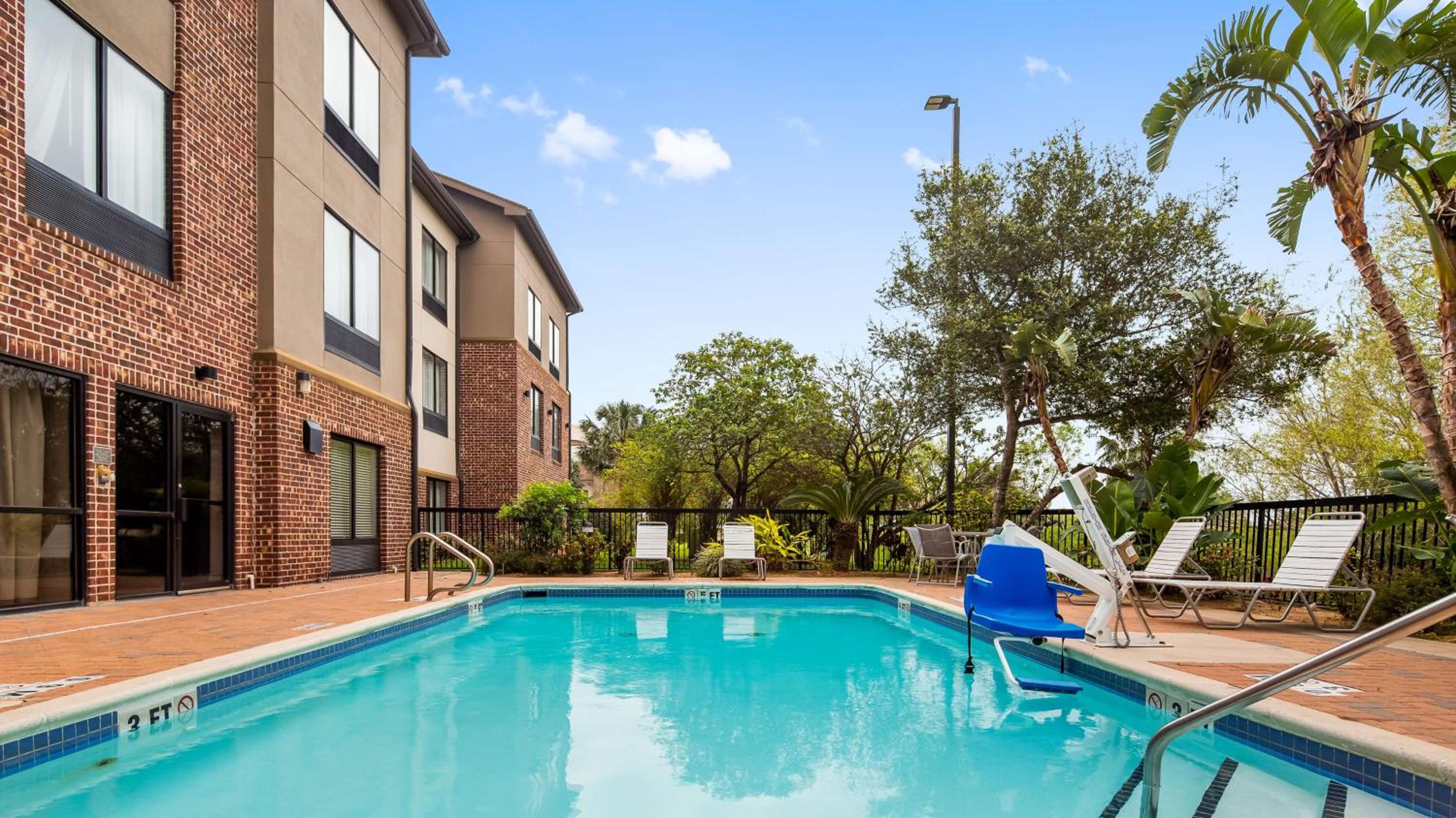 McAllen Vacations - Best Western Town Center Inn - Property Image 2