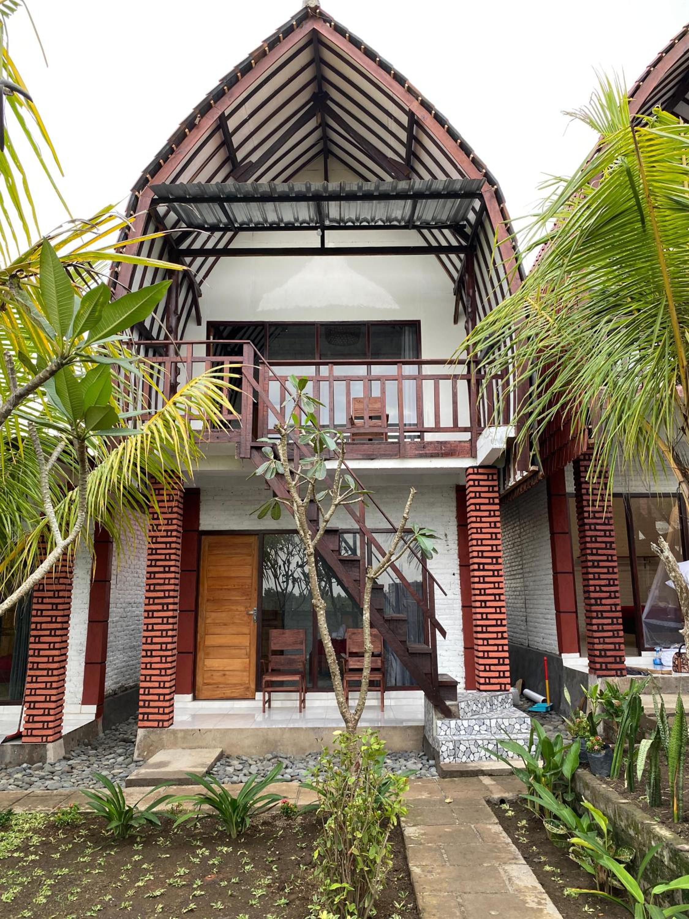 Alen's Stay&surf view 2