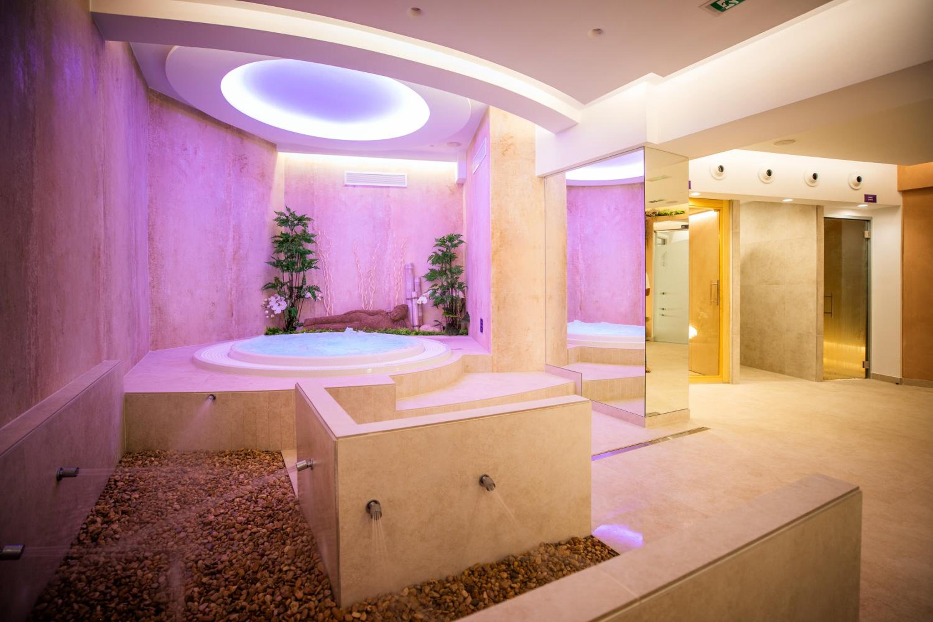 Oropesa del Mar Vacations - Hotel Servigroup Koral Beach - Property Image 3