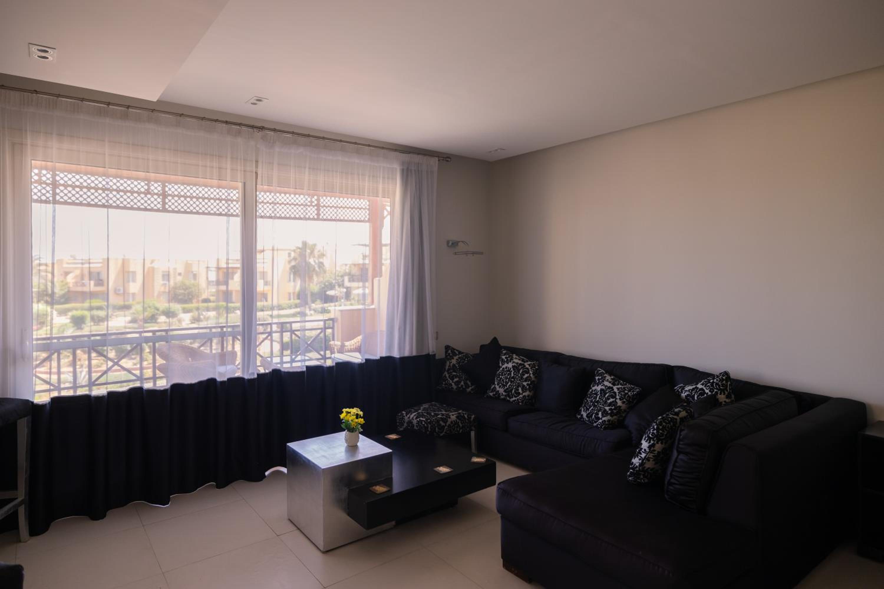 3BRS 2-min walk to beach l Seaview - Free WIFI