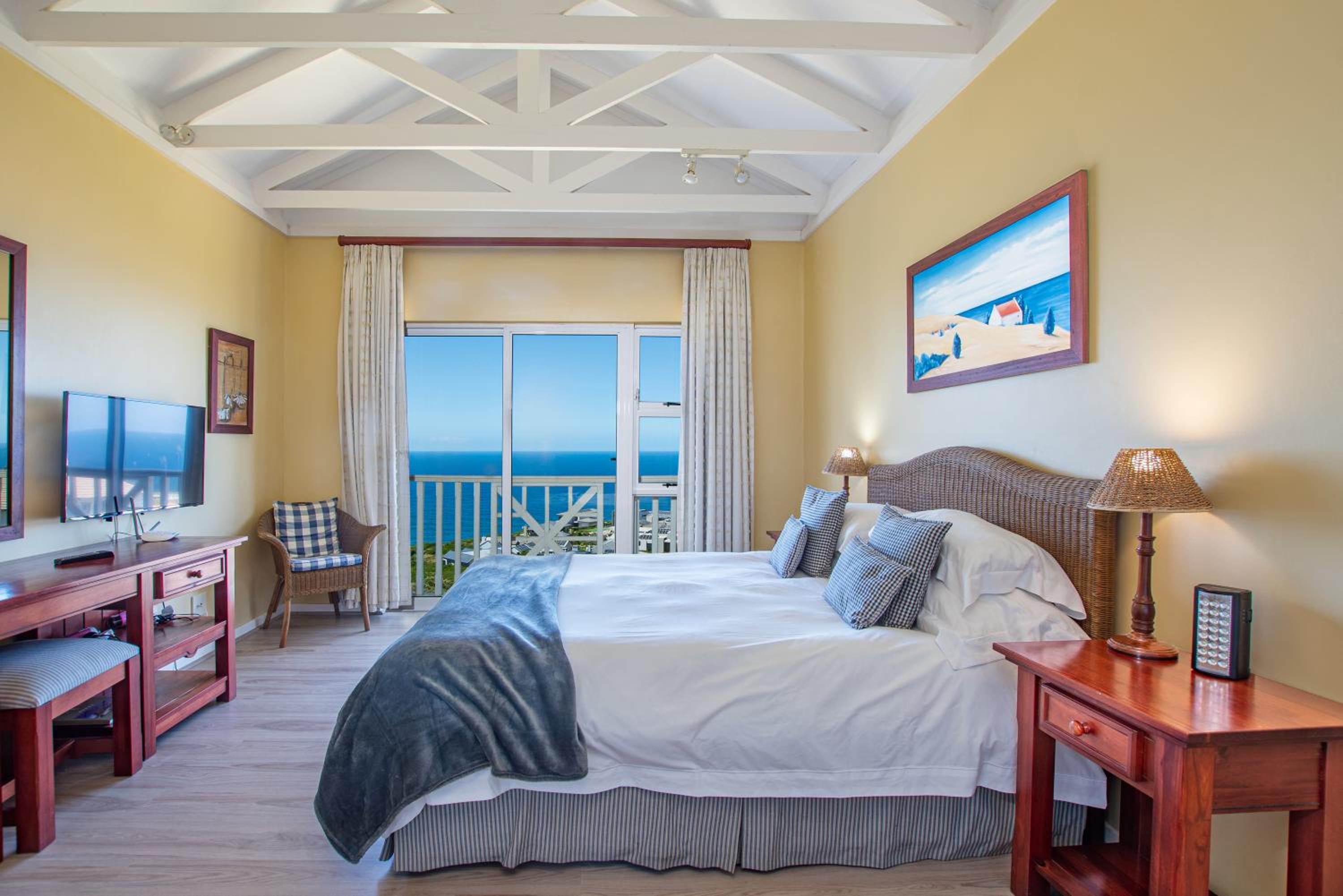 Luxury Lodge at Pinnacle Point view 3