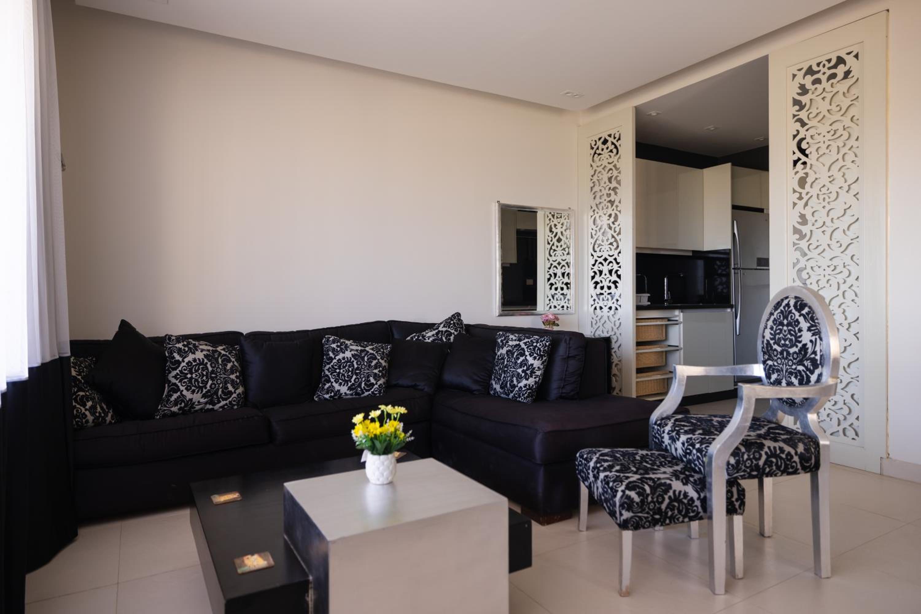 3BRS 2-min walk to beach l Seaview - Free WIFI