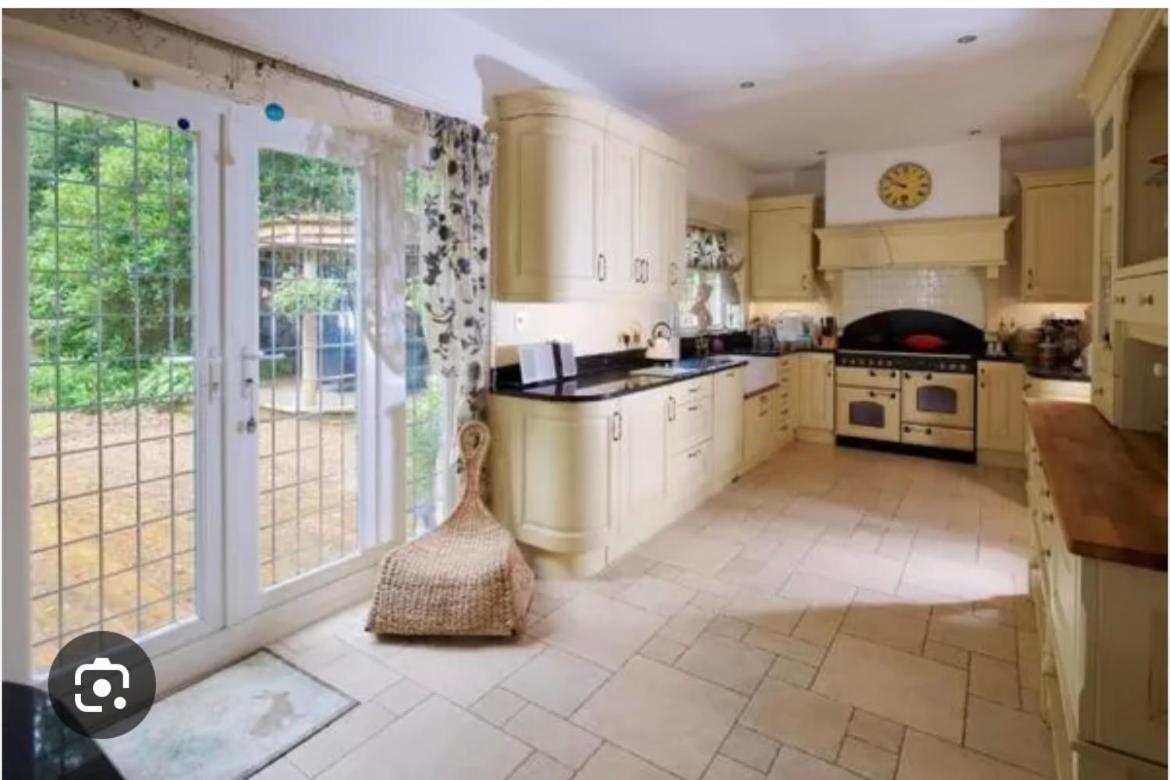 Beautiful Dorset Holiday Home in private grounds view 4