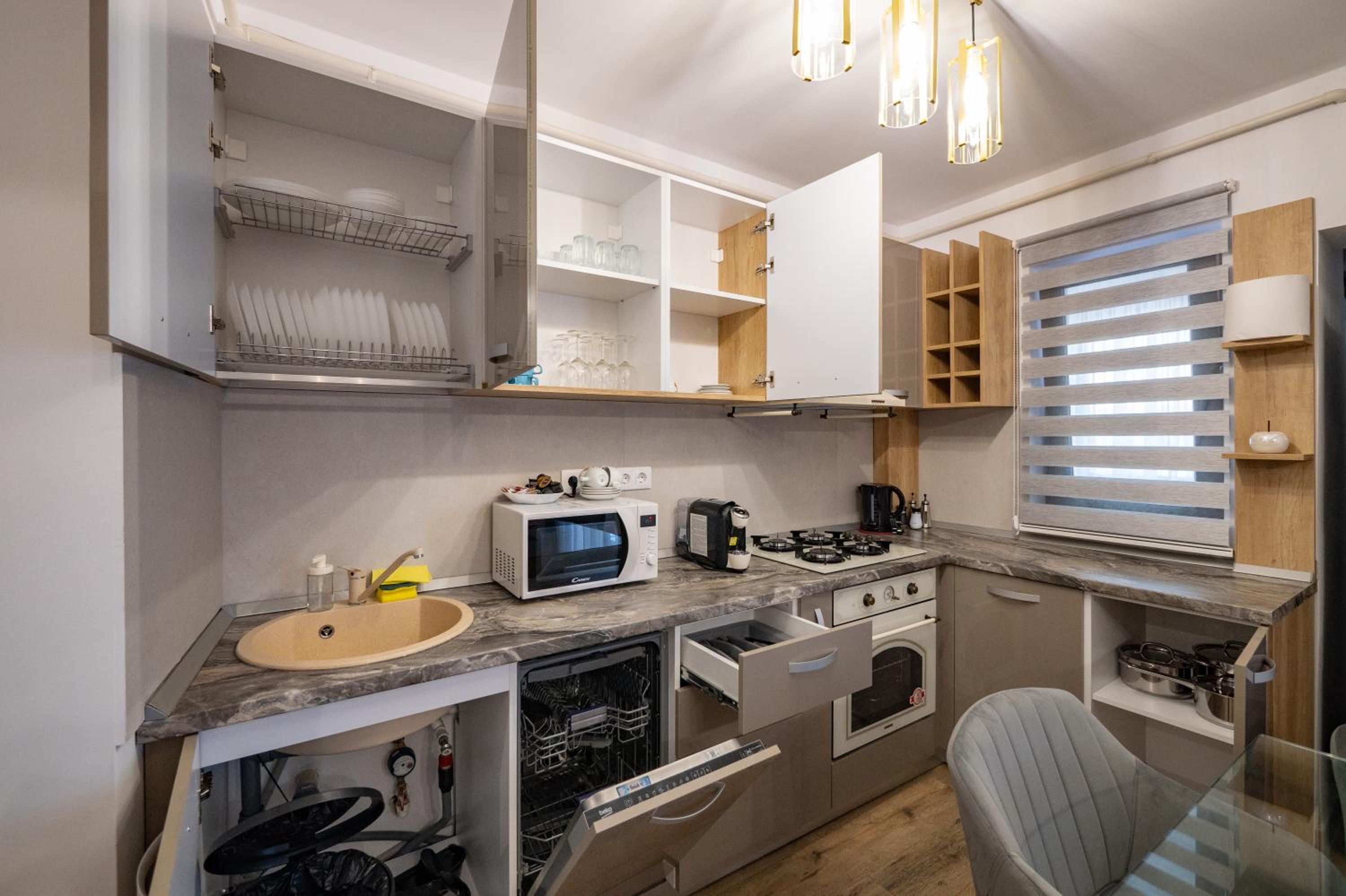 Ultracentral Luxury view 5
