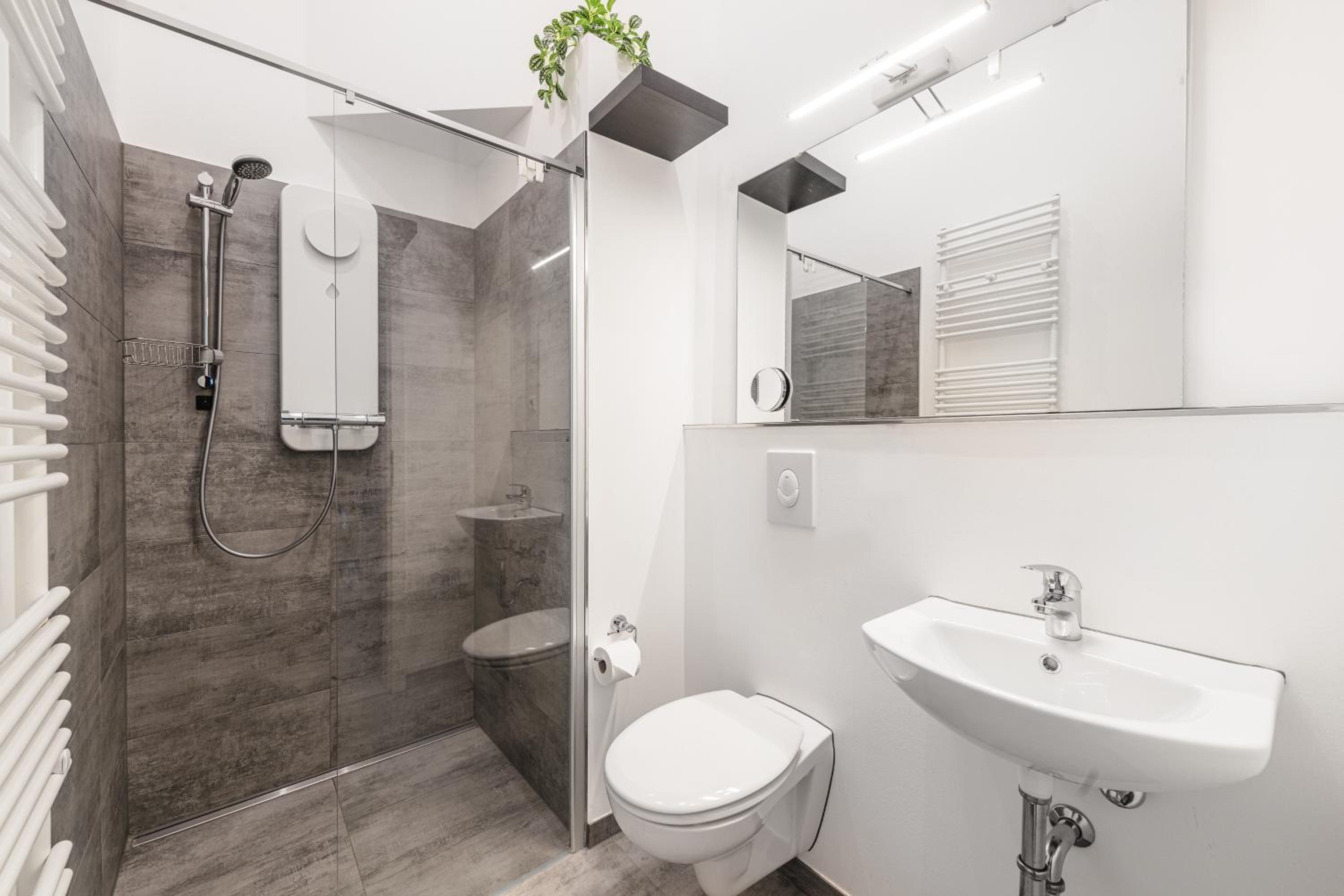 The Mierendorf I, campy group & family apartment, 1BR, 1 Living room, ideal for 2 - 4 Guests