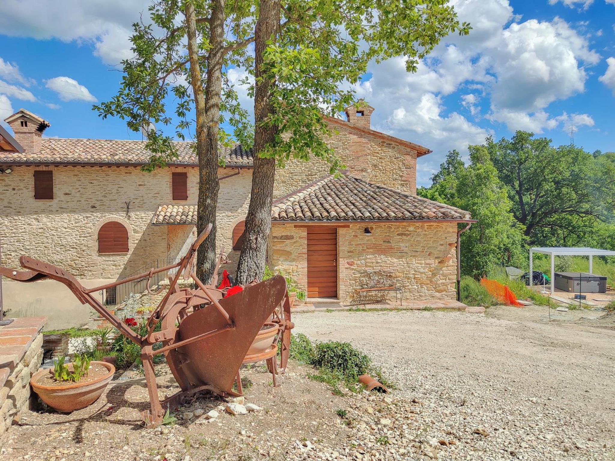 La Fonte Delle Faranghe by Host Hero view 3