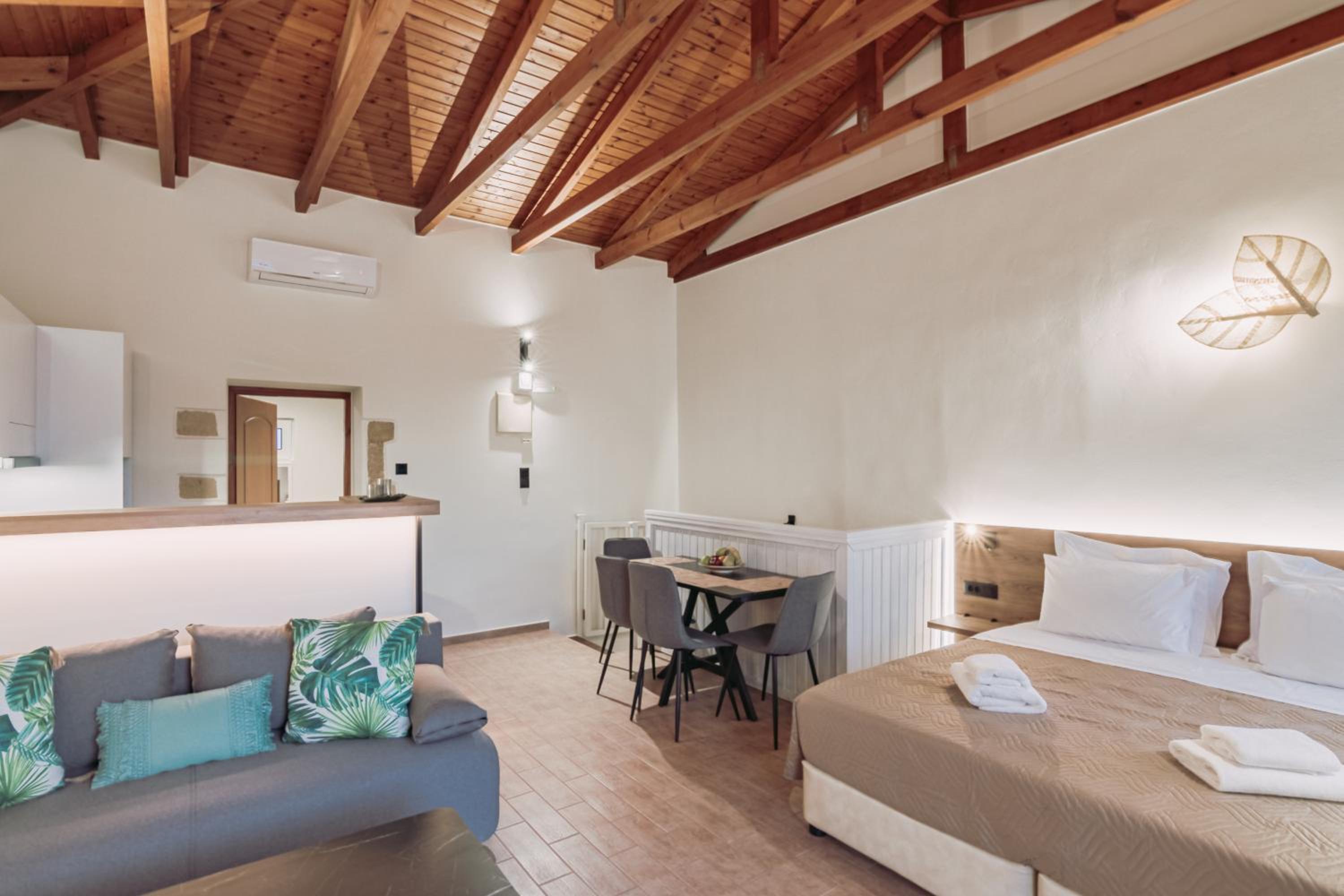 Santa Lucia - Cozy City Studio in Central Chania view 4