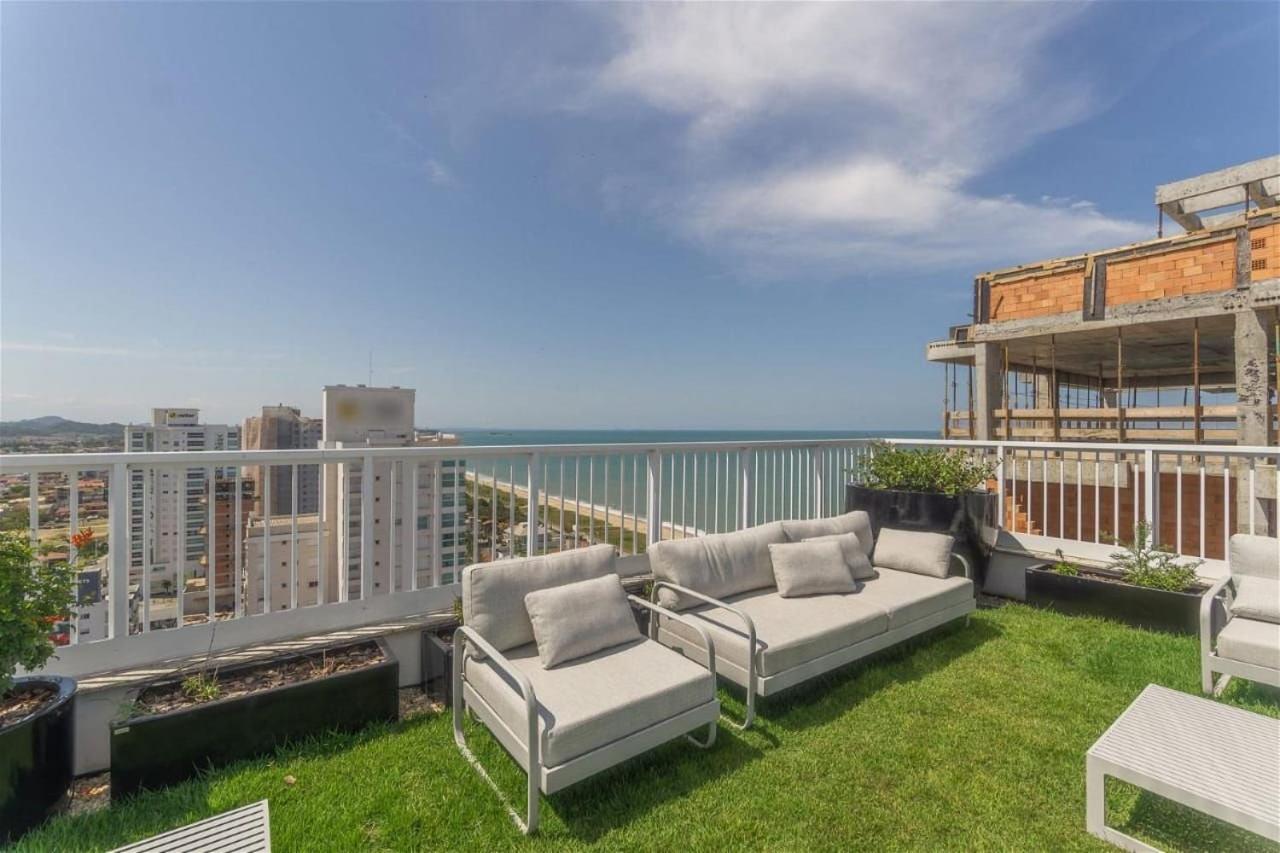 Apts in Building w/ Pool 120 m from the Beach - LTT