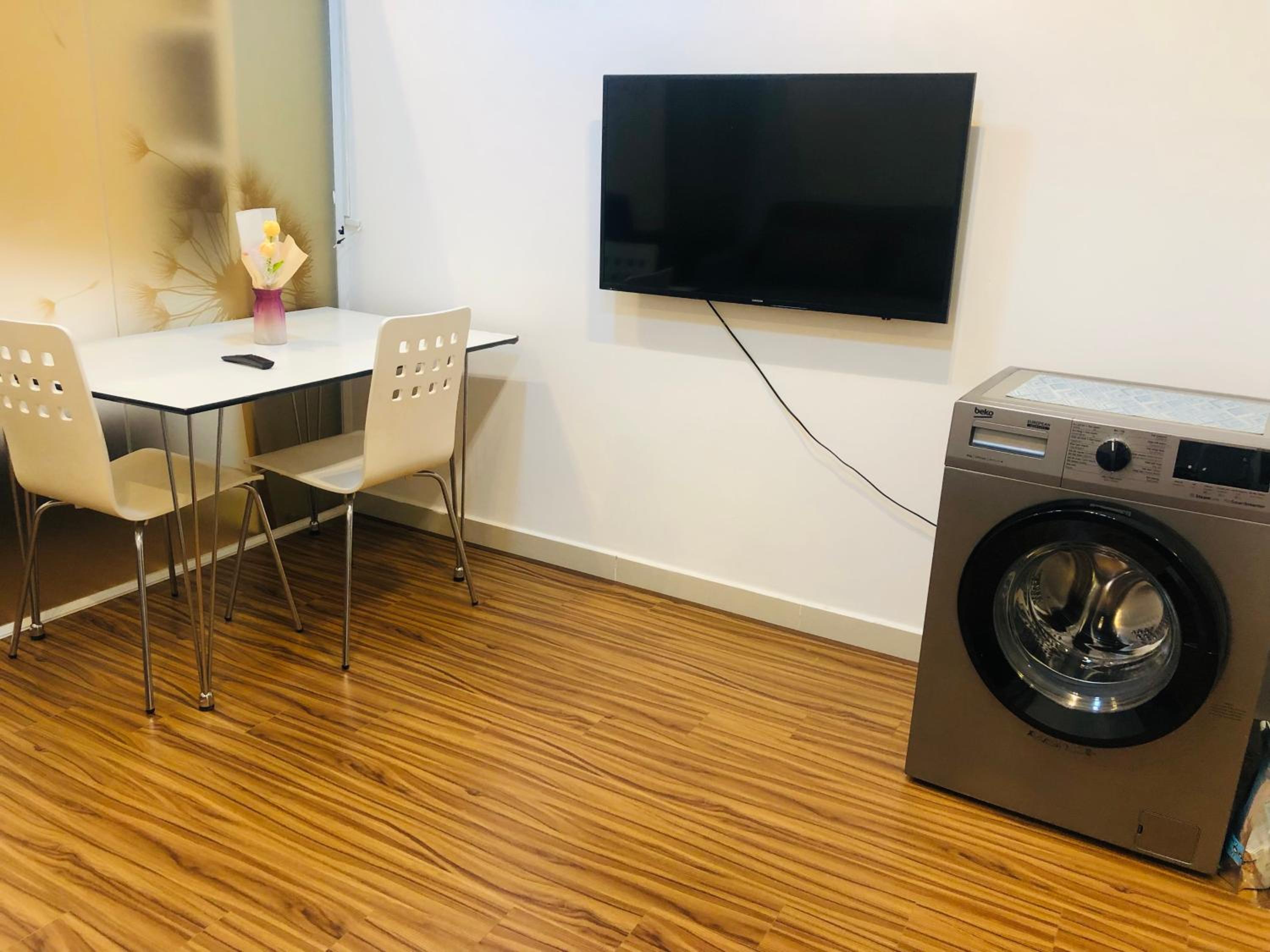 Căn Hộ Tiện Nghi Cách Sân Bay 5 Phút Có Hồ Bơi