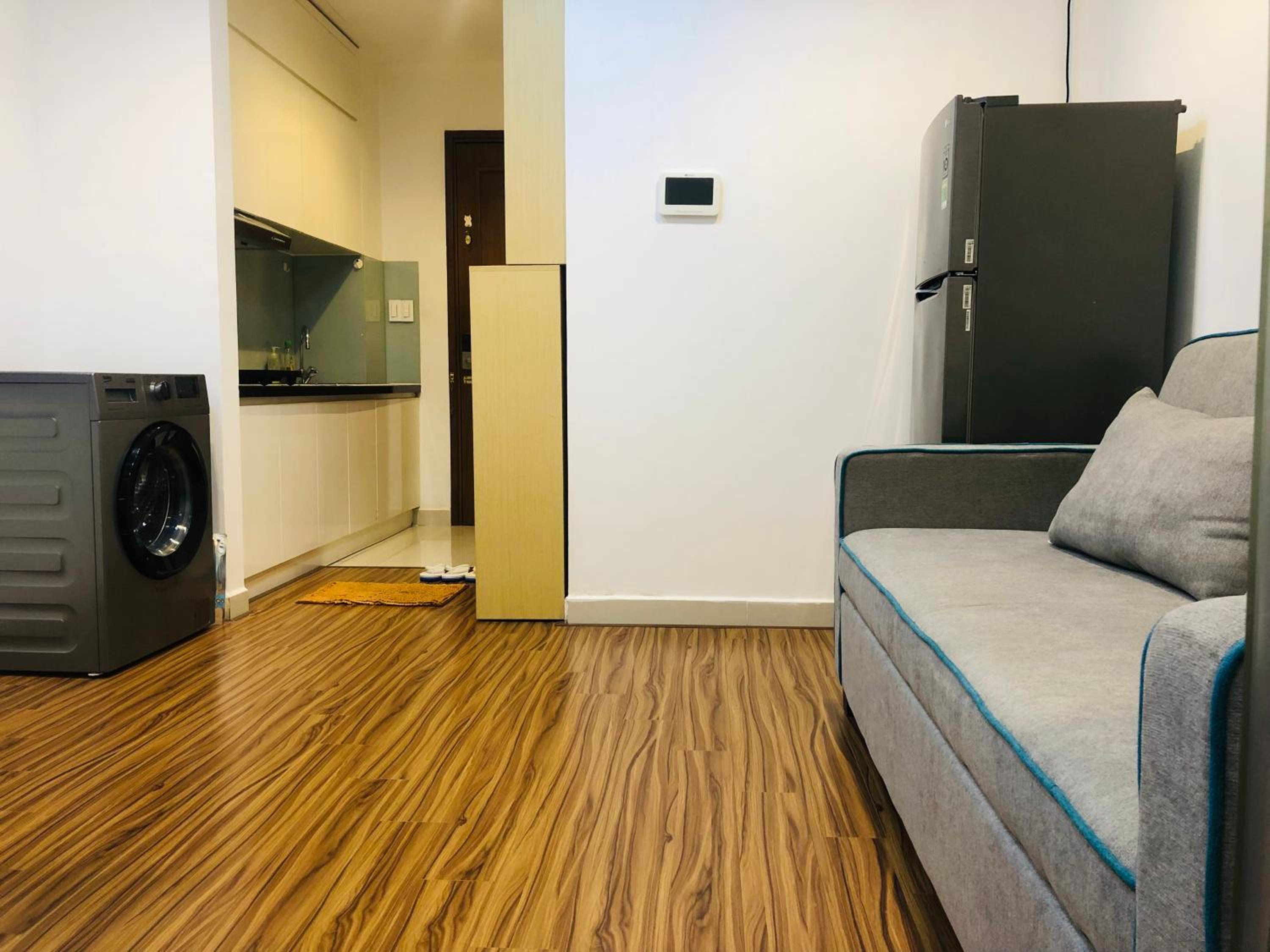 Căn Hộ Tiện Nghi Cách Sân Bay 5 Phút Có Hồ Bơi