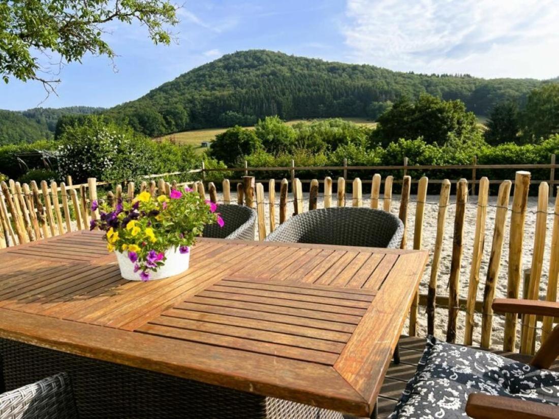 Landgut Pfauenhof - Landleben genießen auf dem Bio-Reiterhof in der Vulkaneifel