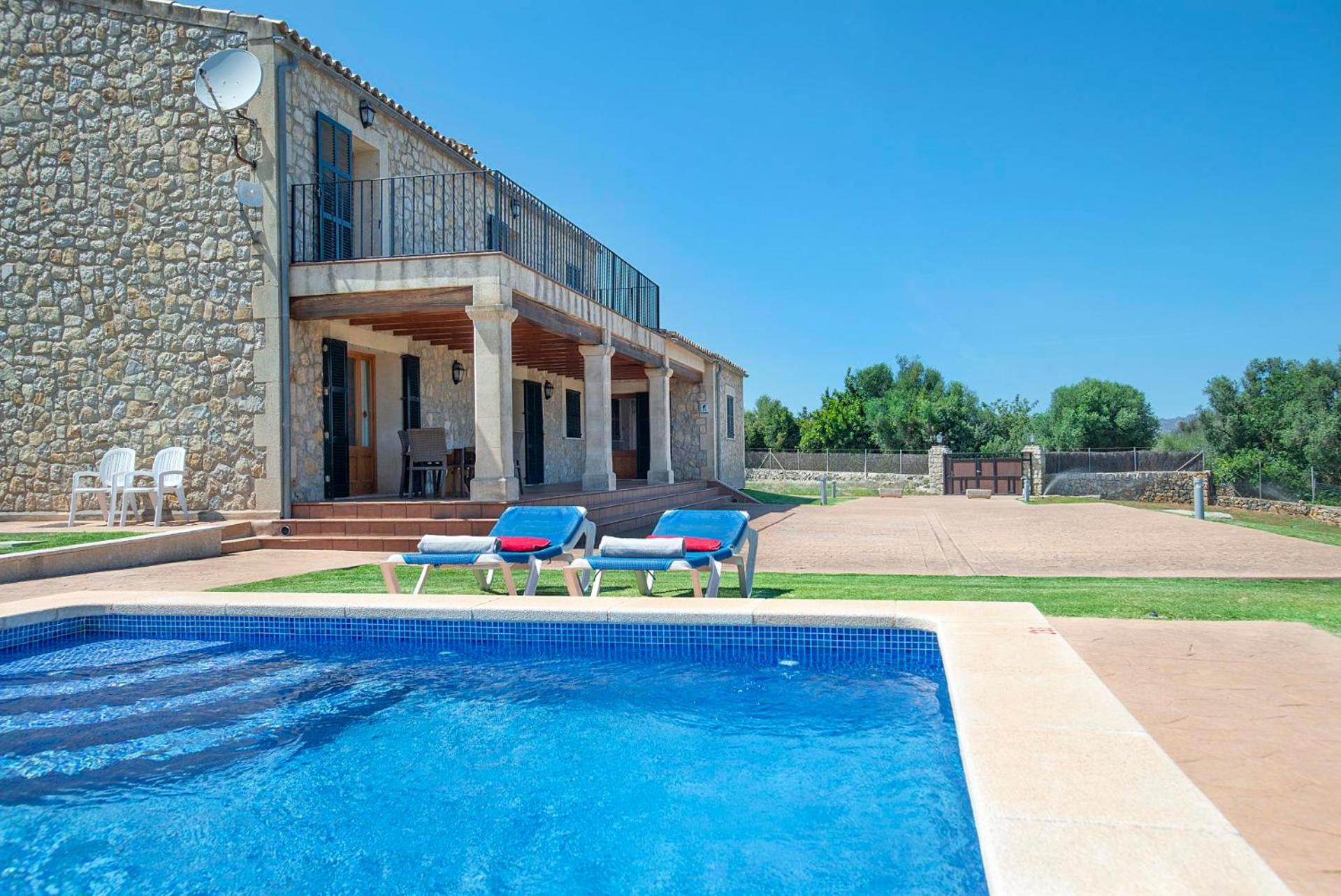 Ca na Baussana by Vintage Travel