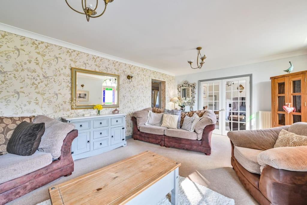 Old Farmhouse Listing
