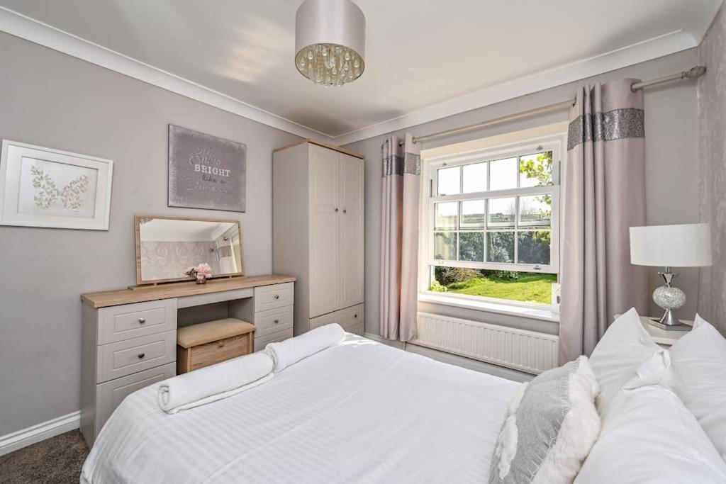 Old Farmhouse Listing