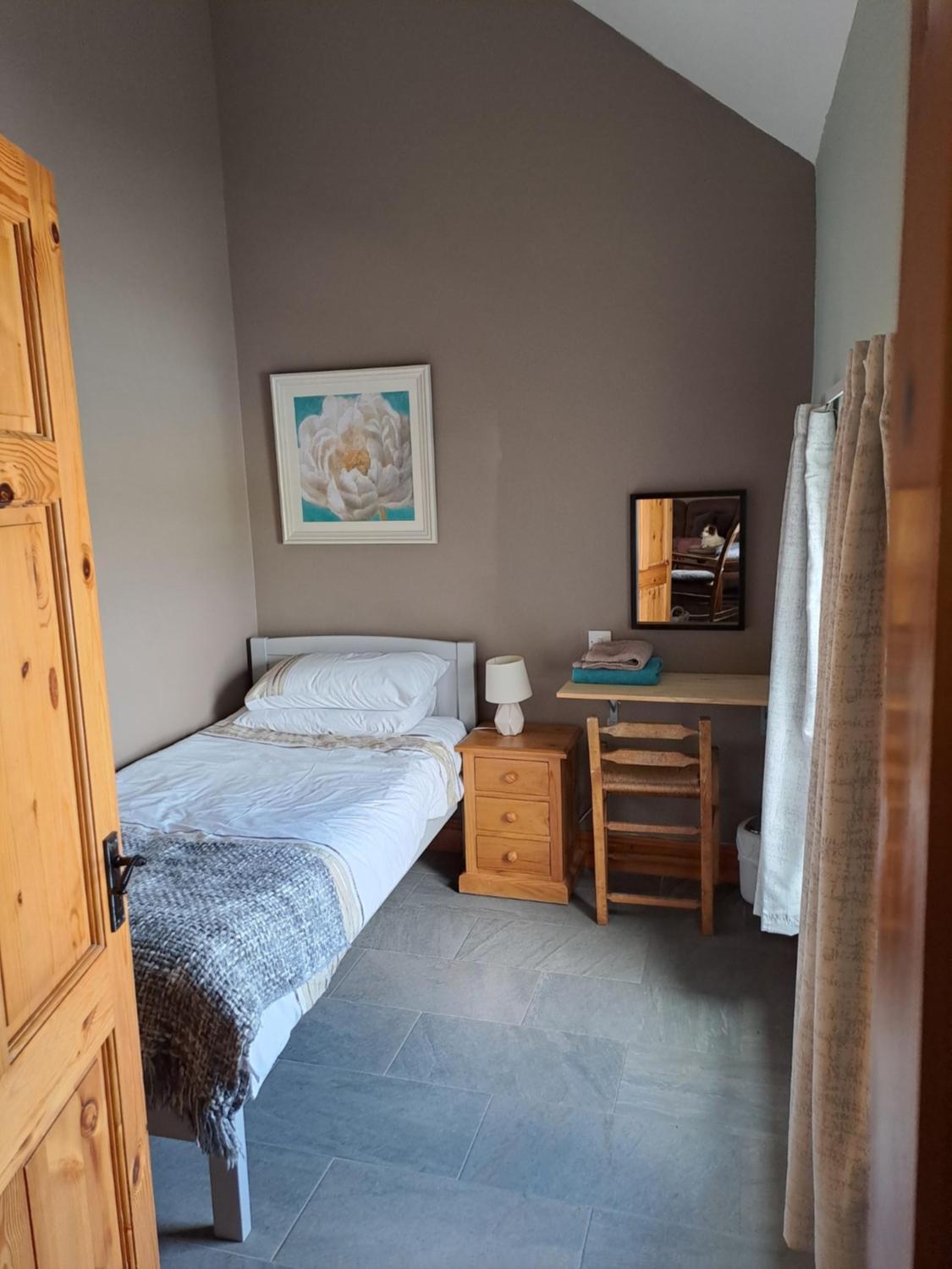Liams Cottage between Doolin and Lisdoonvarna view 5
