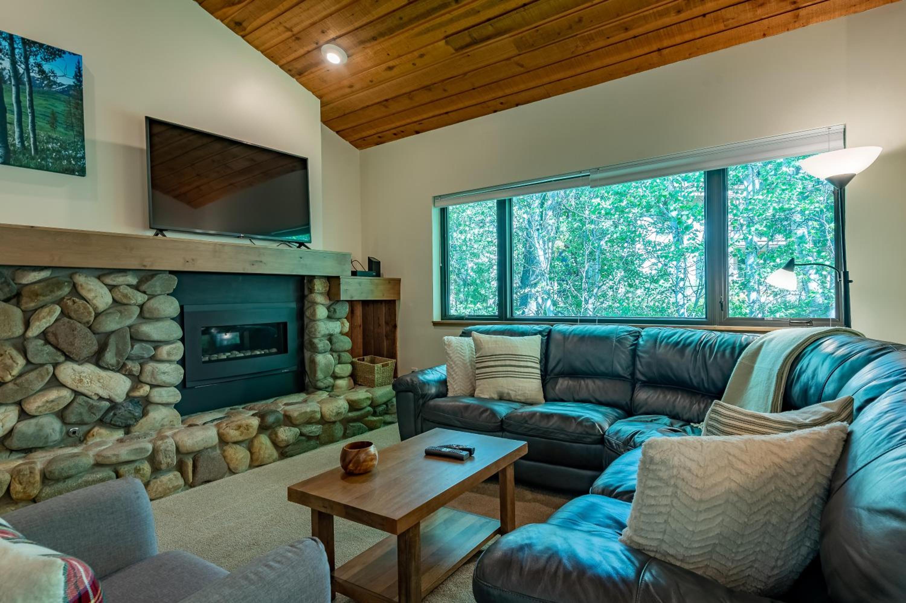 Ketchum Vacations - Bridgepoint Condo 30 - Property Image 1