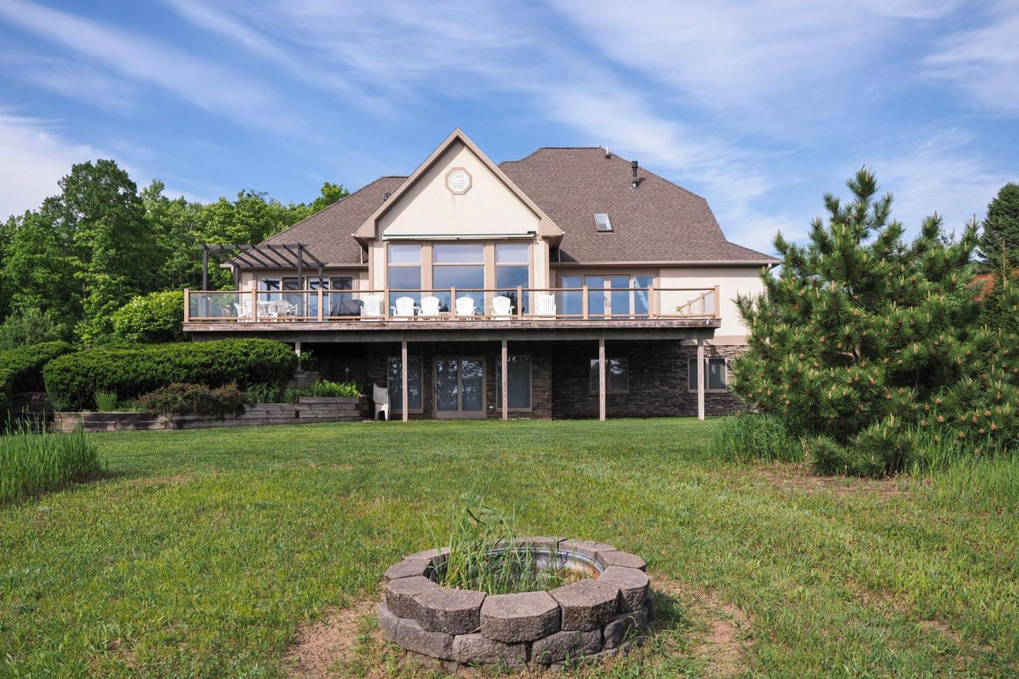 Ridgeline Retreat
