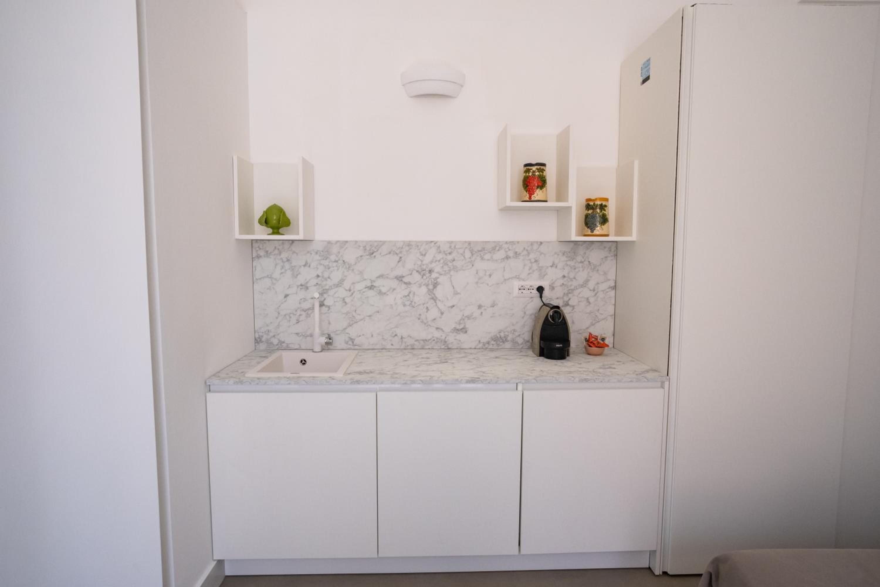 Dimora Martinez photo 3