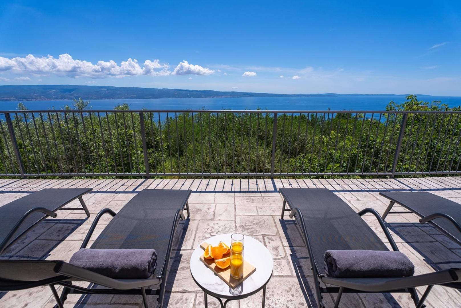 Seaview Villa Roko view 3