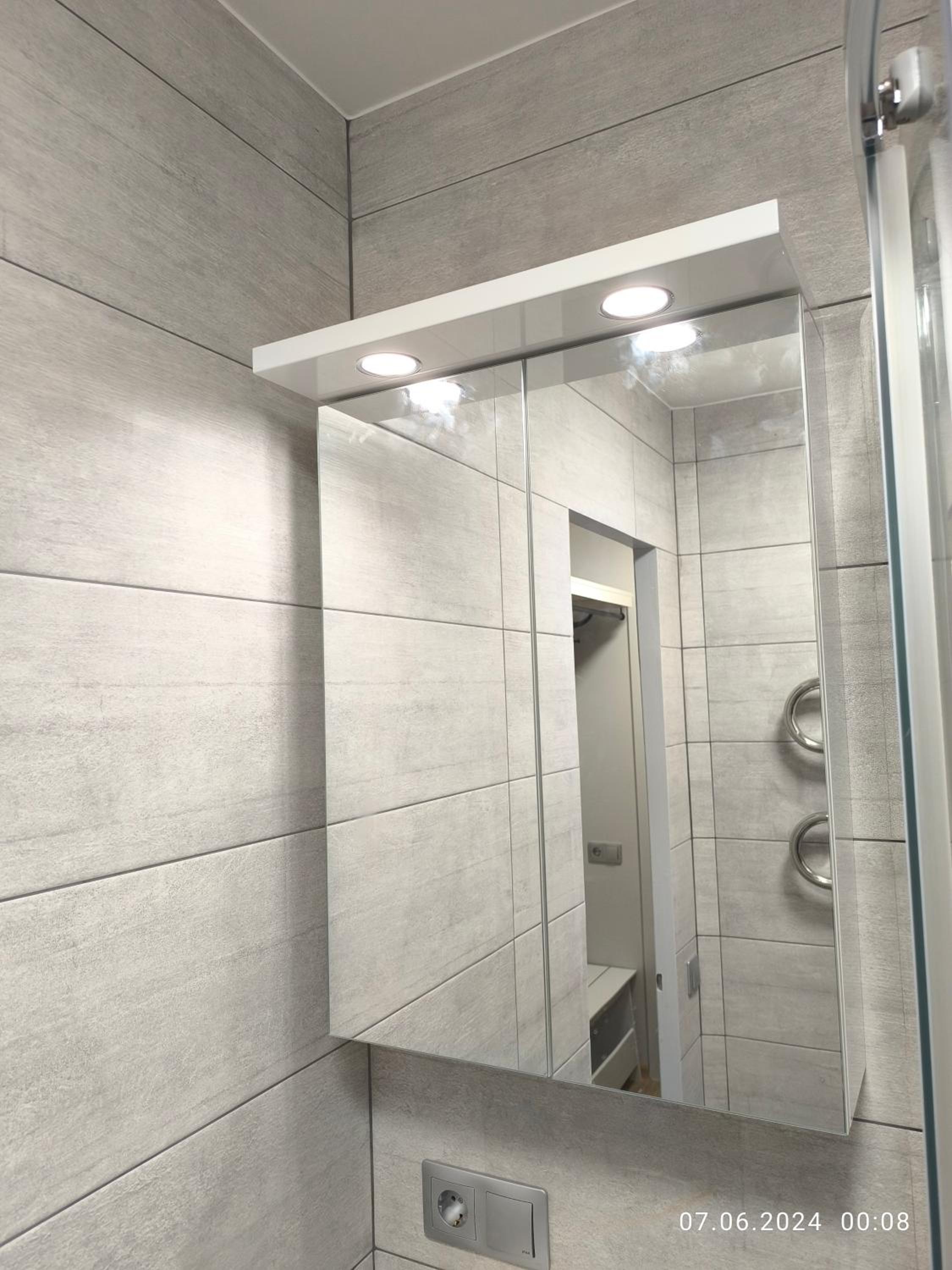 Vienistabas ērti mūsdienīgi un pilnīgi atjaunoti apartamenti