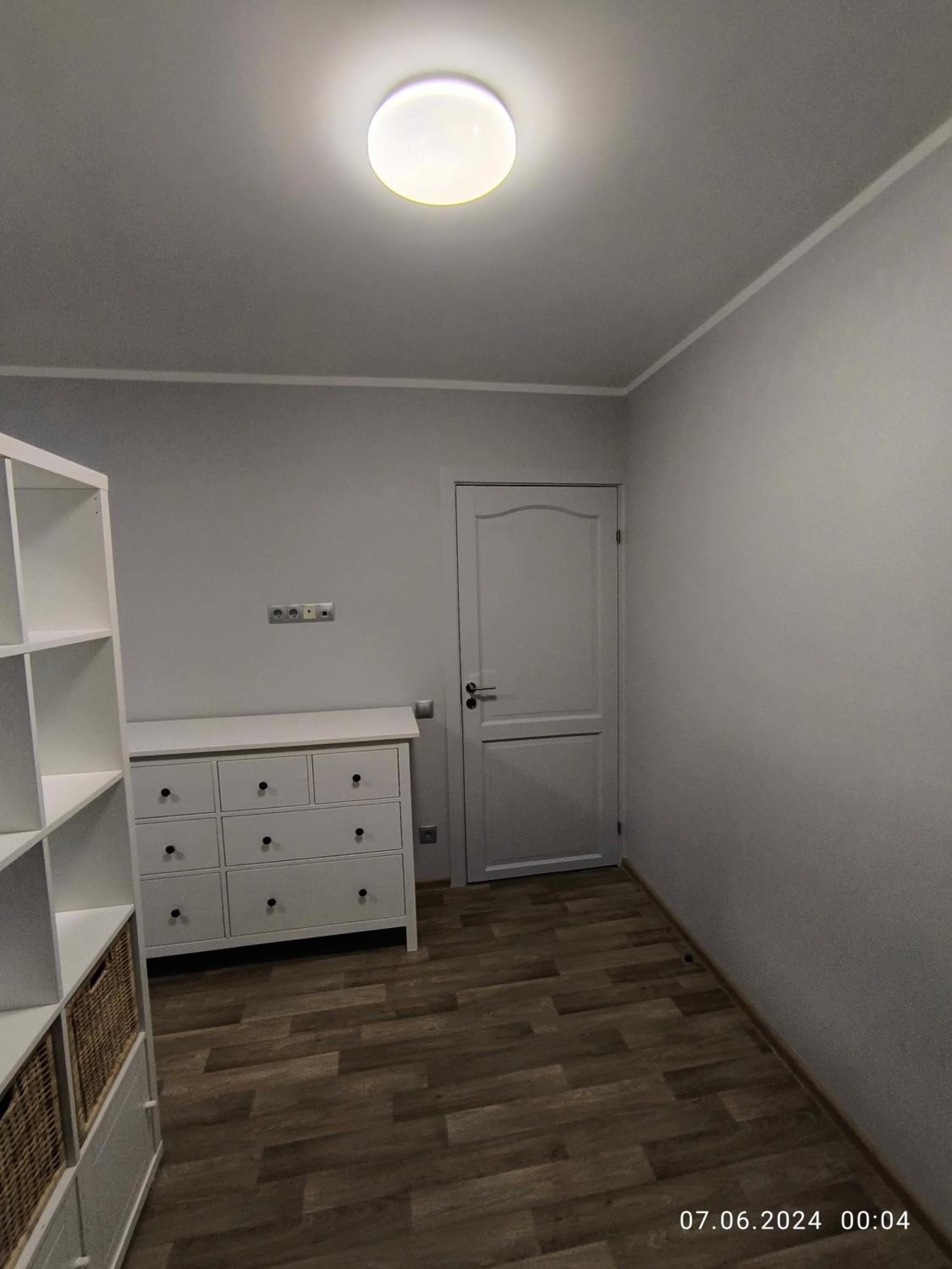 Vienistabas ērti mūsdienīgi un pilnīgi atjaunoti apartamenti