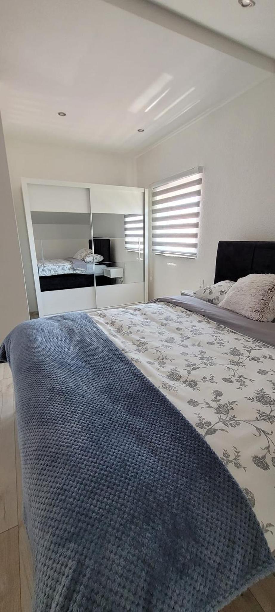 Oz Lux Apartments