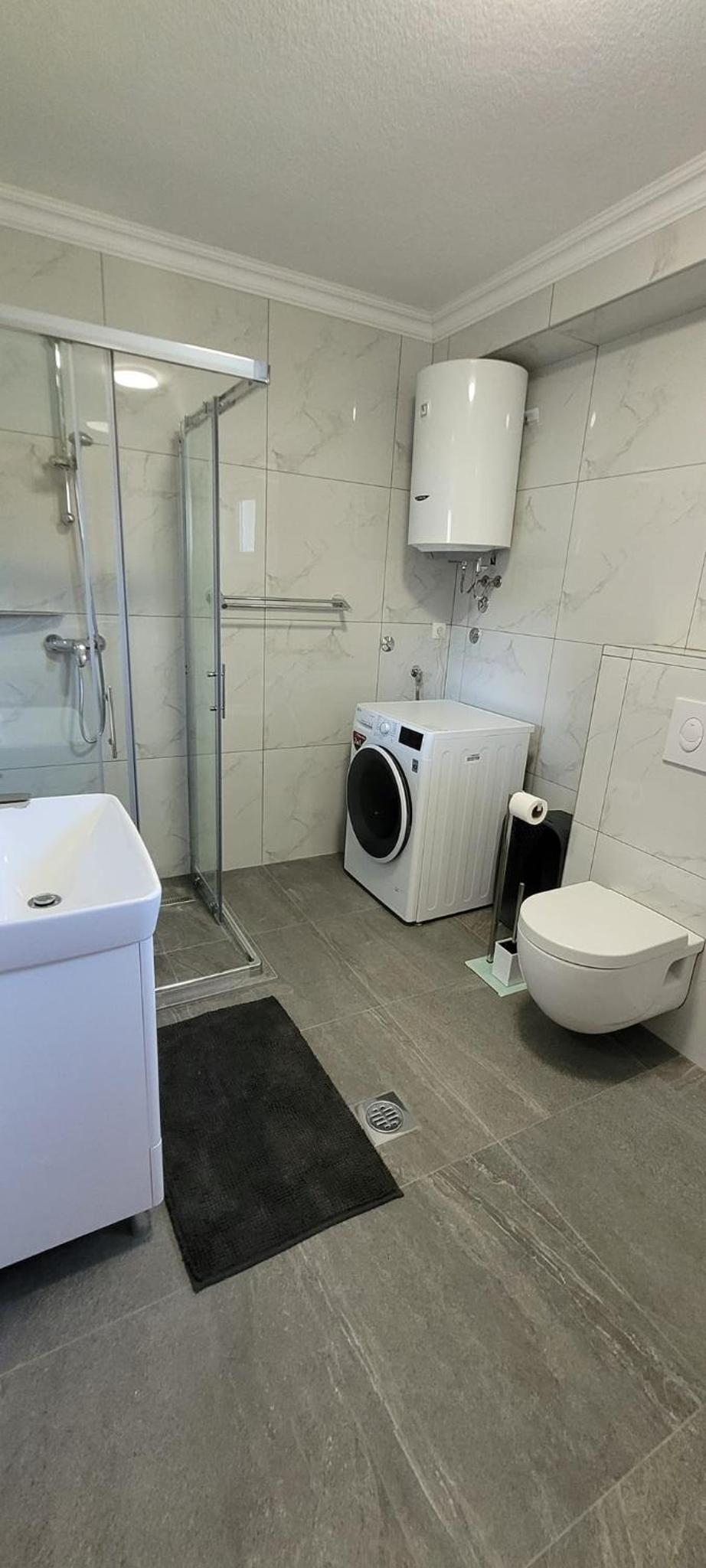 Oz Lux Apartments