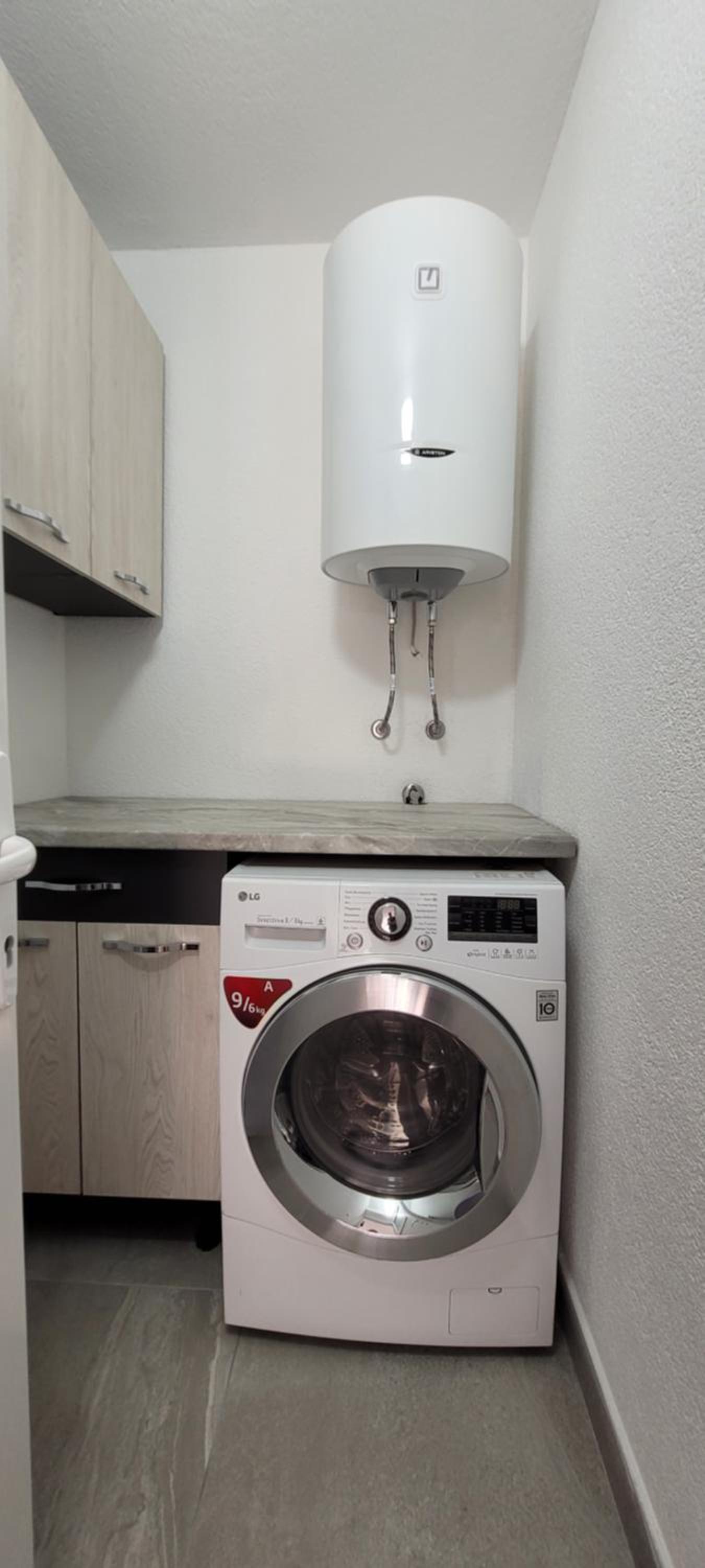 Oz Lux Apartments