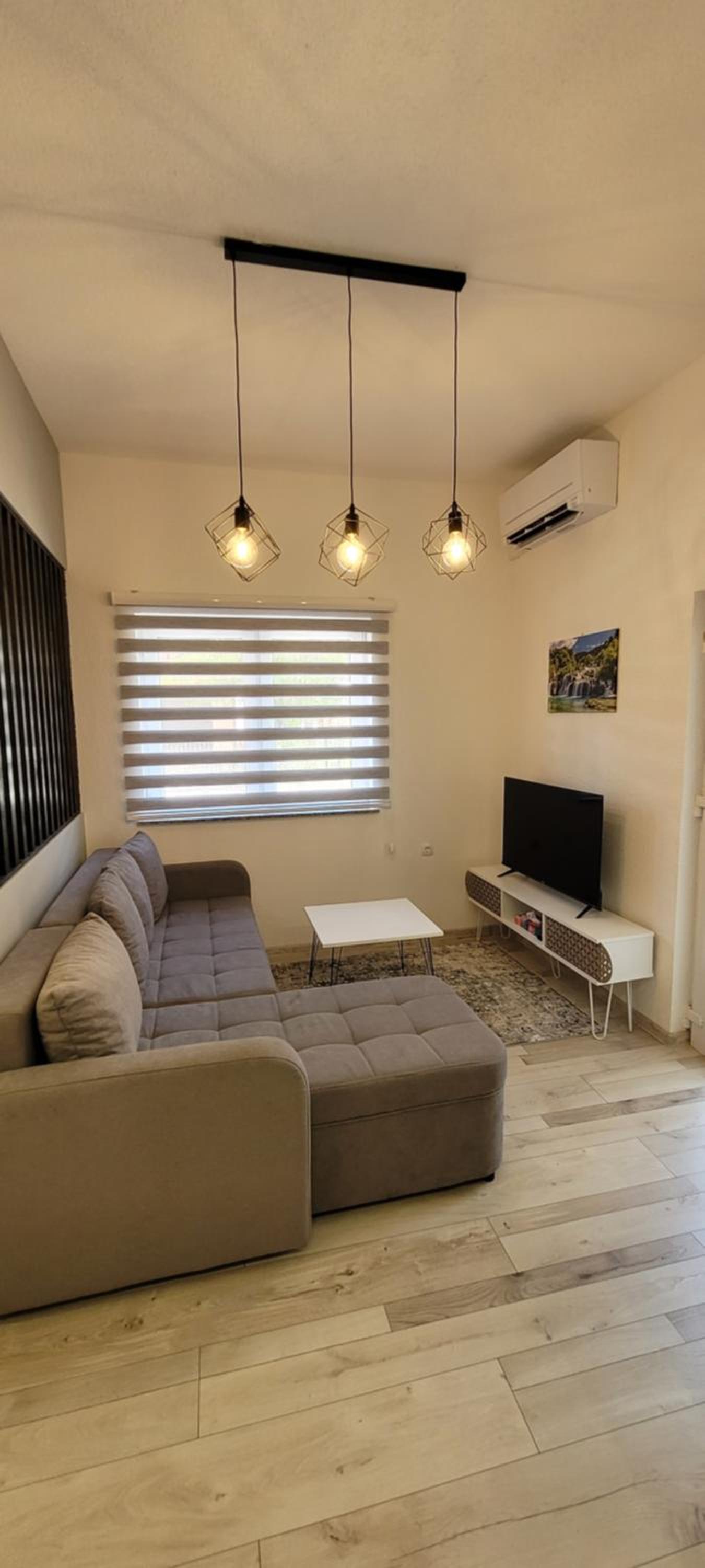 Oz Lux Apartments