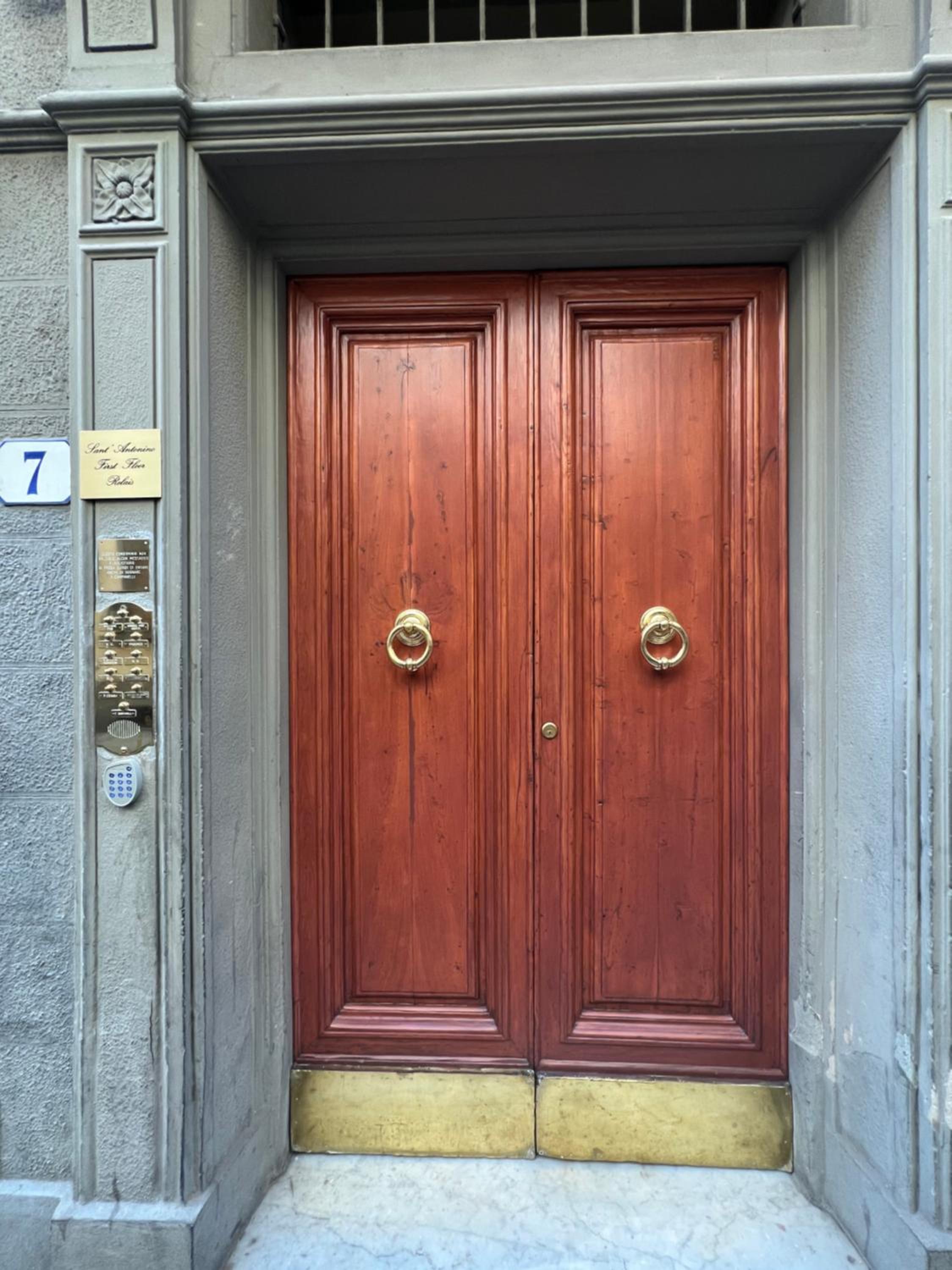 Sant Antonino First Floor Relais