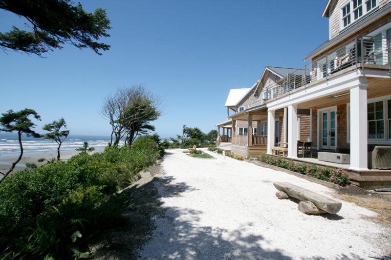 Lands End by Seabrook Hospitality view 3