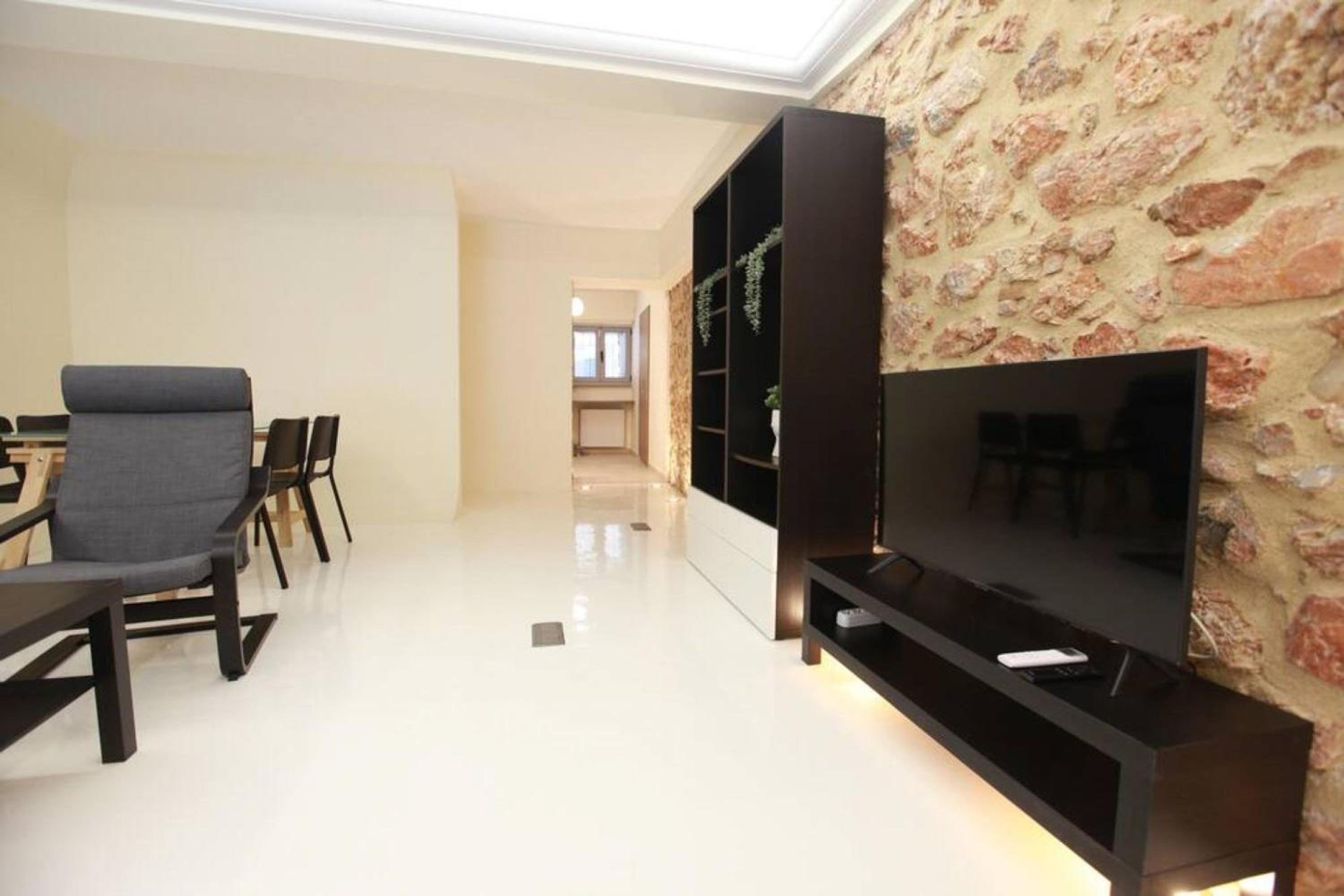 Elegant studio at the Acropolis hills