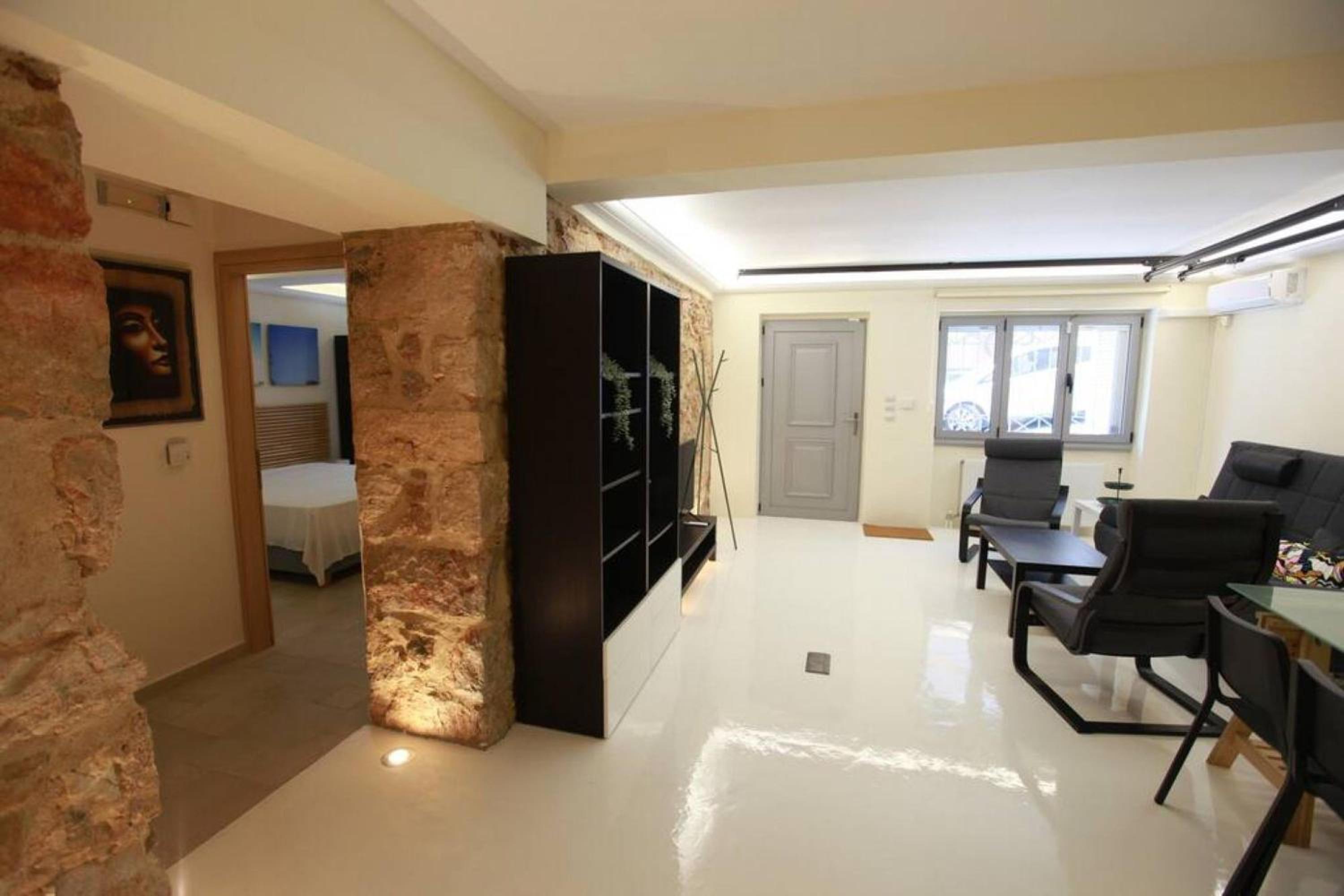 Elegant studio at the Acropolis hills