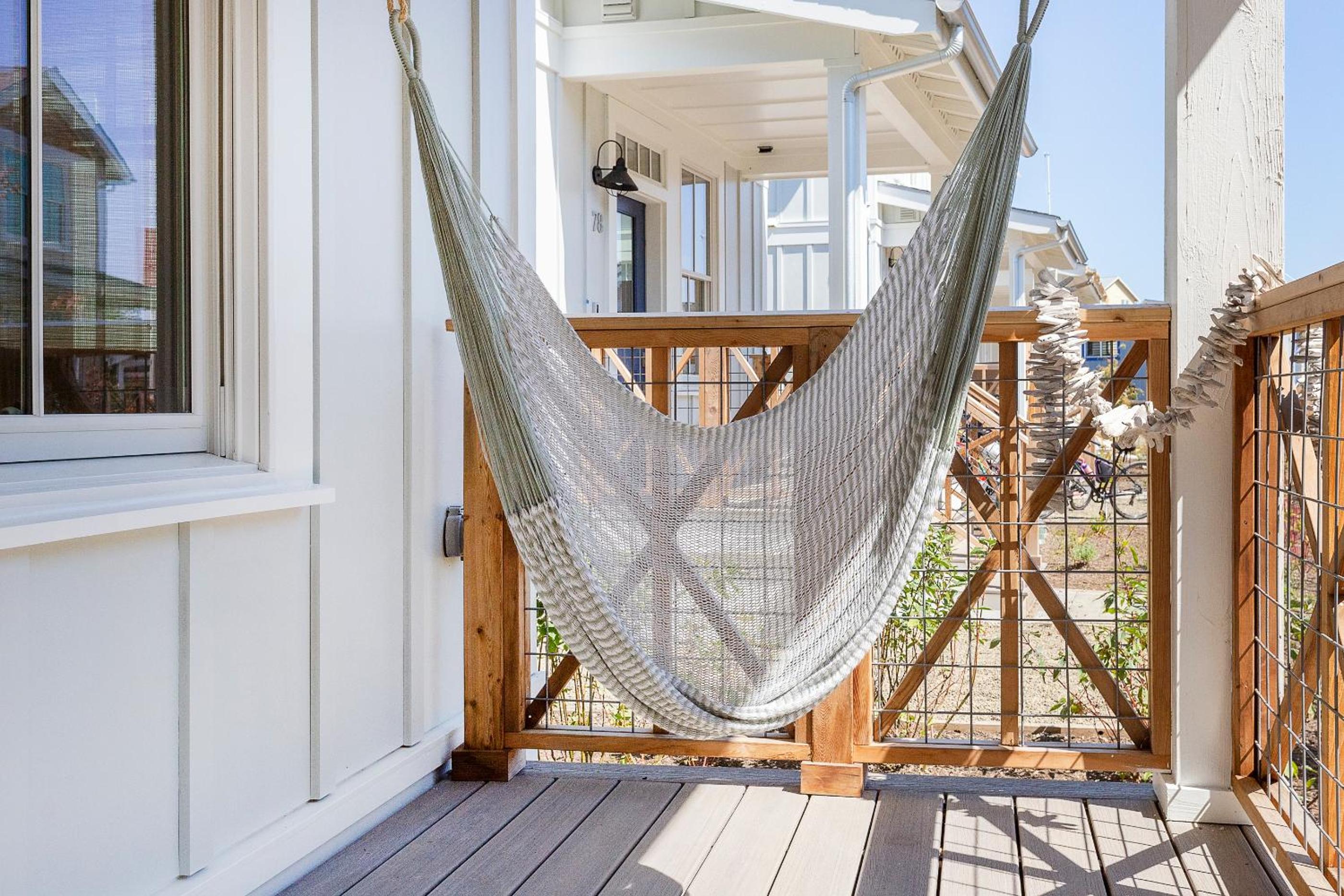 Kelp Wanted by Seabrook Hospitality view 4