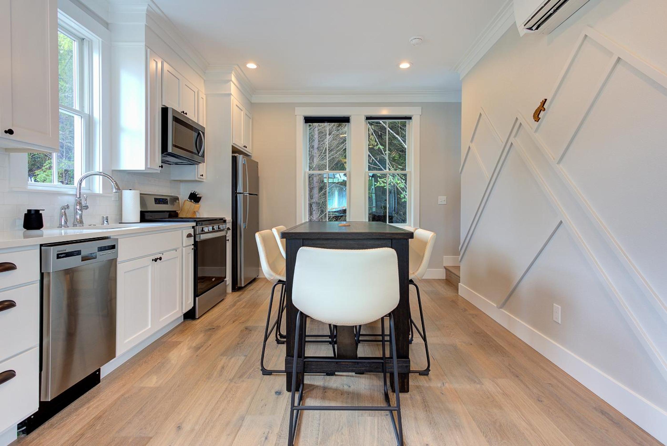 Northwest Cabin by Seabrook Hospitality