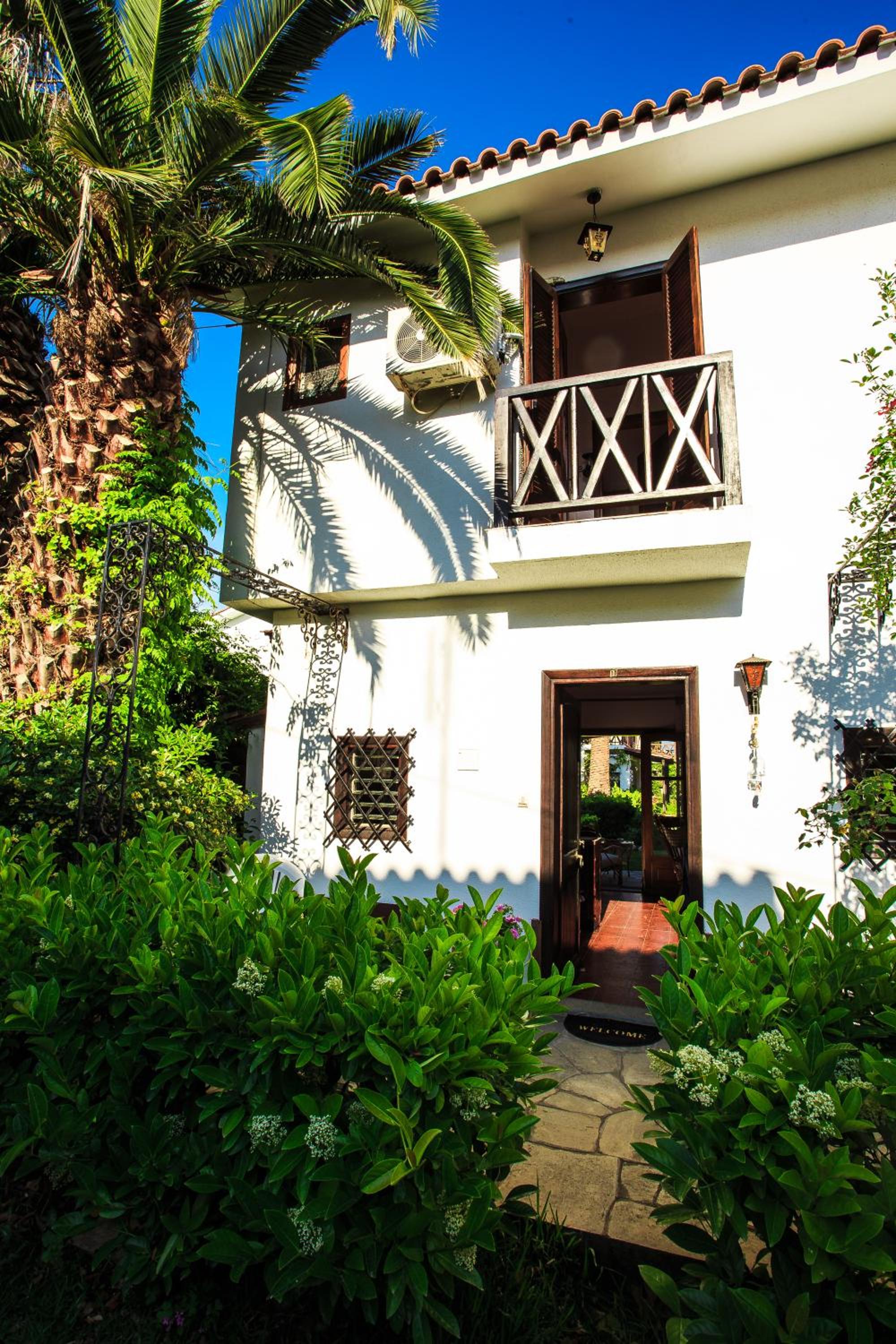 Seaside Mikiverna Cozyhome