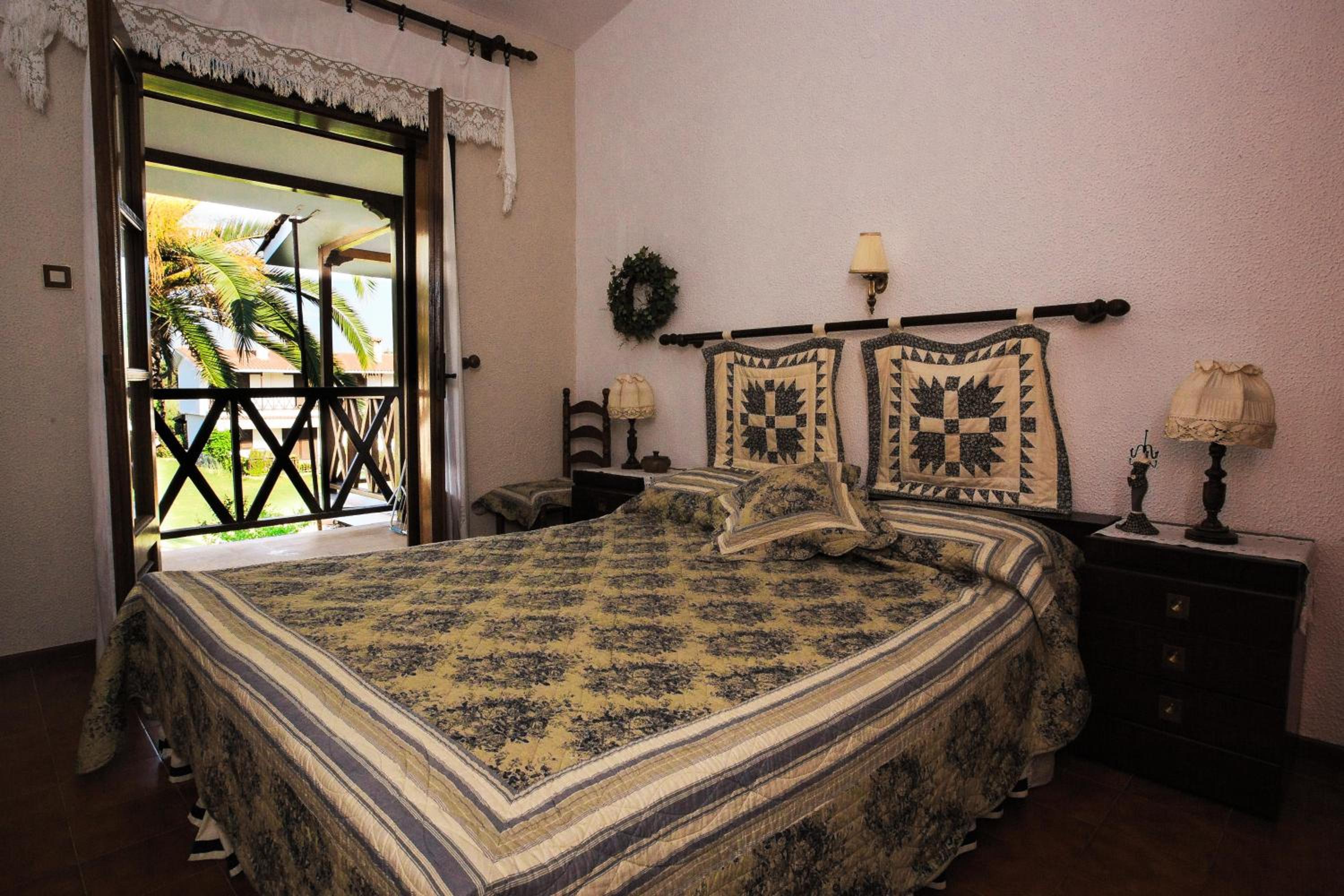 Seaside Mikiverna Cozyhome