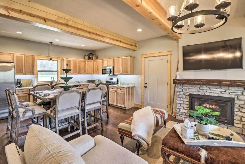 White River House with River Access and Boat Launch