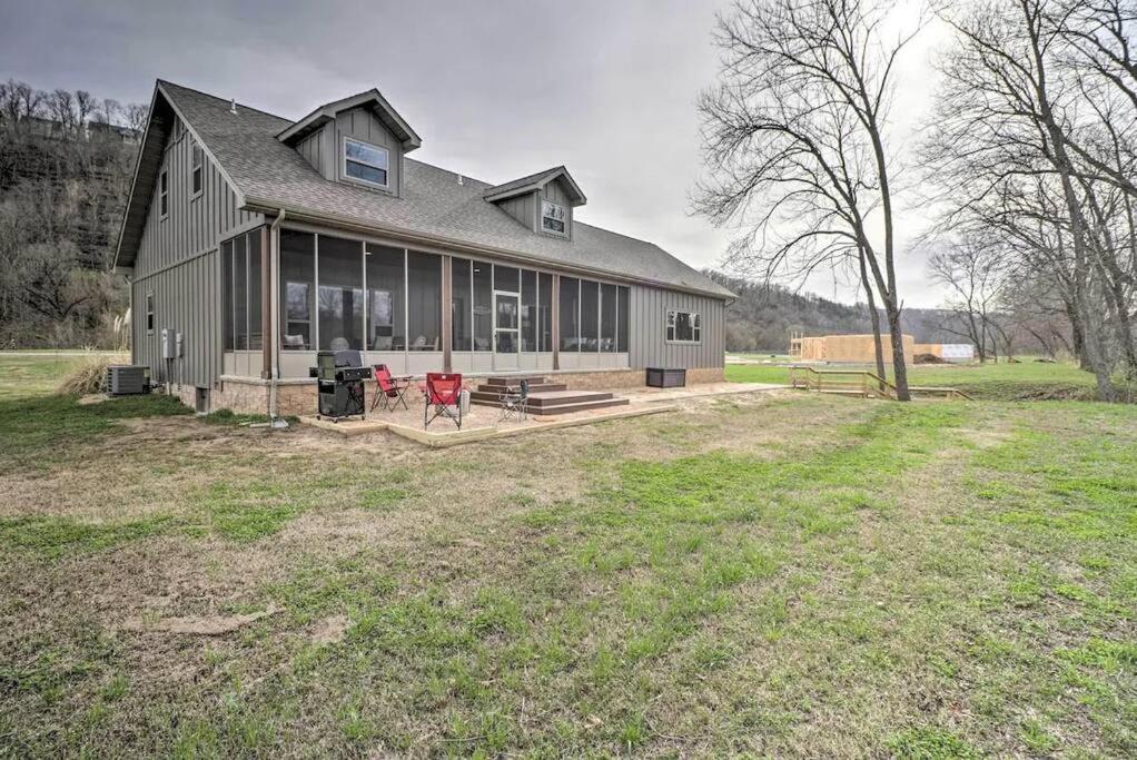 White River House with River Access and Boat Launch