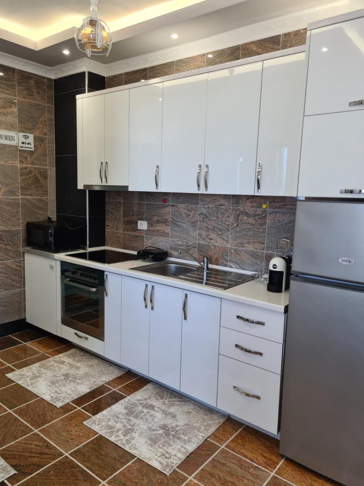 Modern Apartment by the Beach Fishta Q5 23