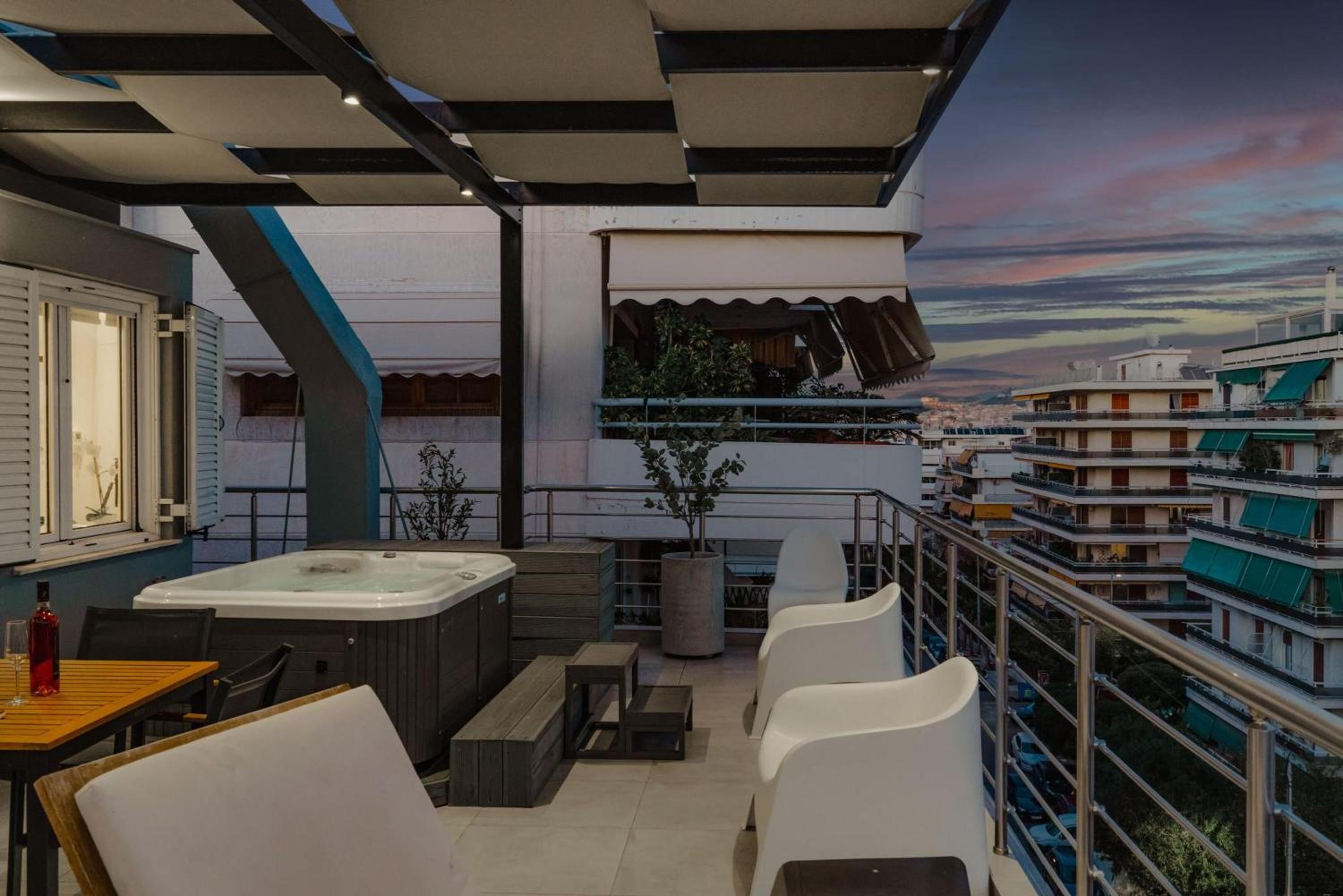 Jacuzzi Luxpenthouse PFaliro