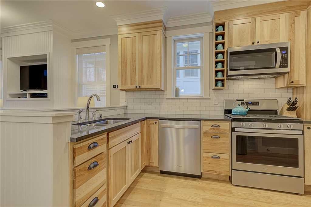 Ocean Eyrie by Seabrook Hospitality view 4