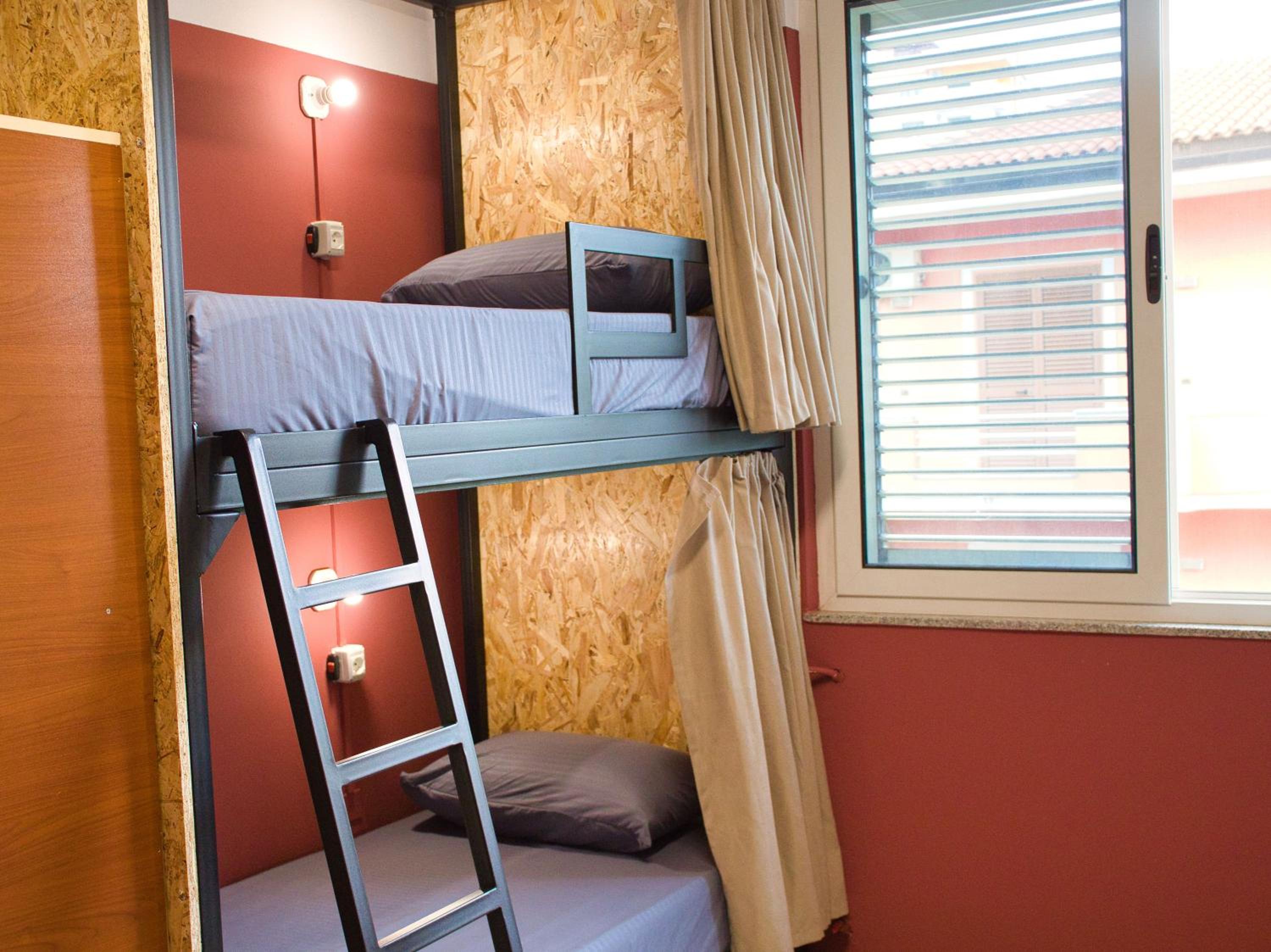 Shkodra Hostel & Day Tours