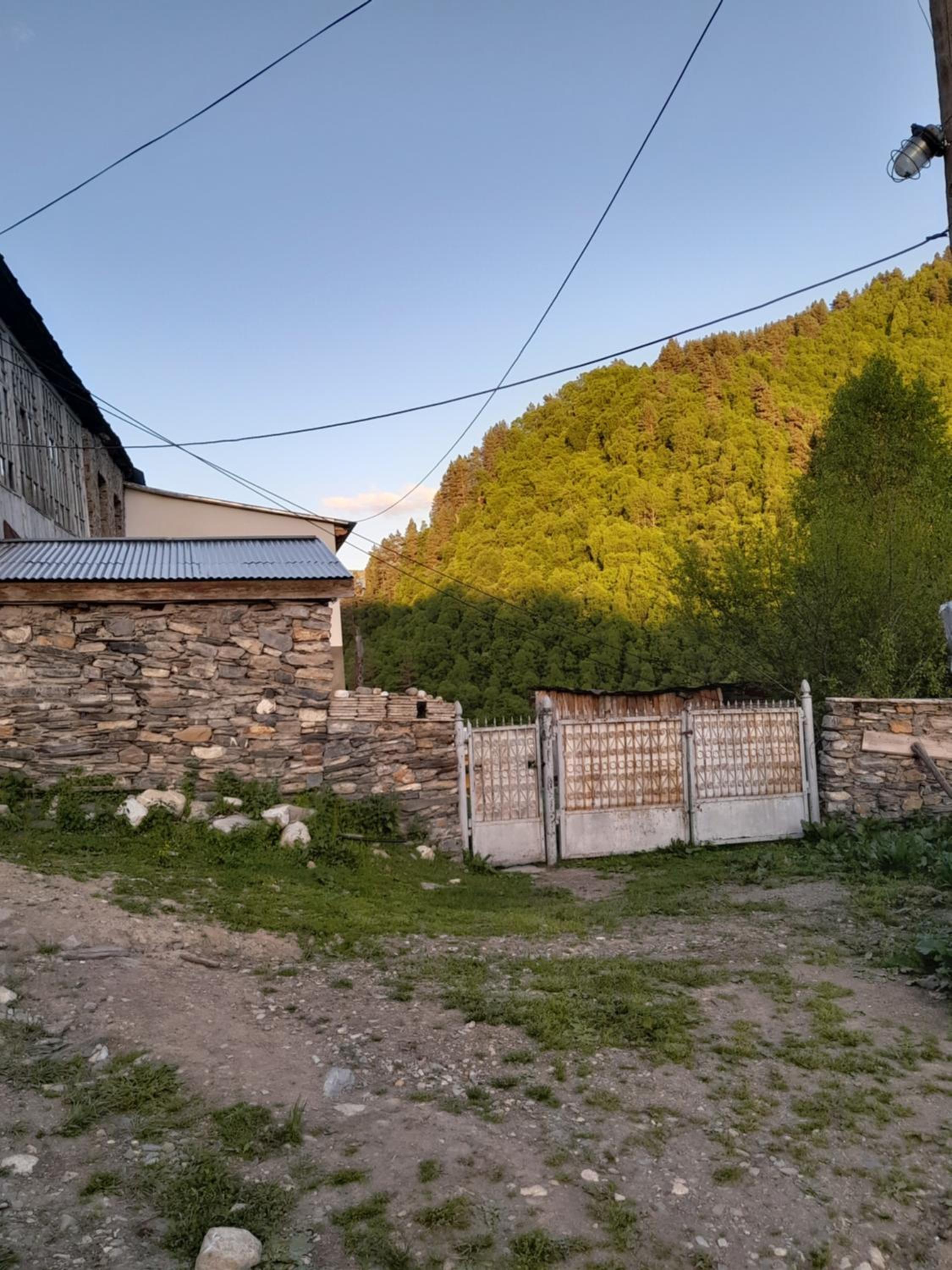 Adishi Zhora Kaldani Guest House view 3