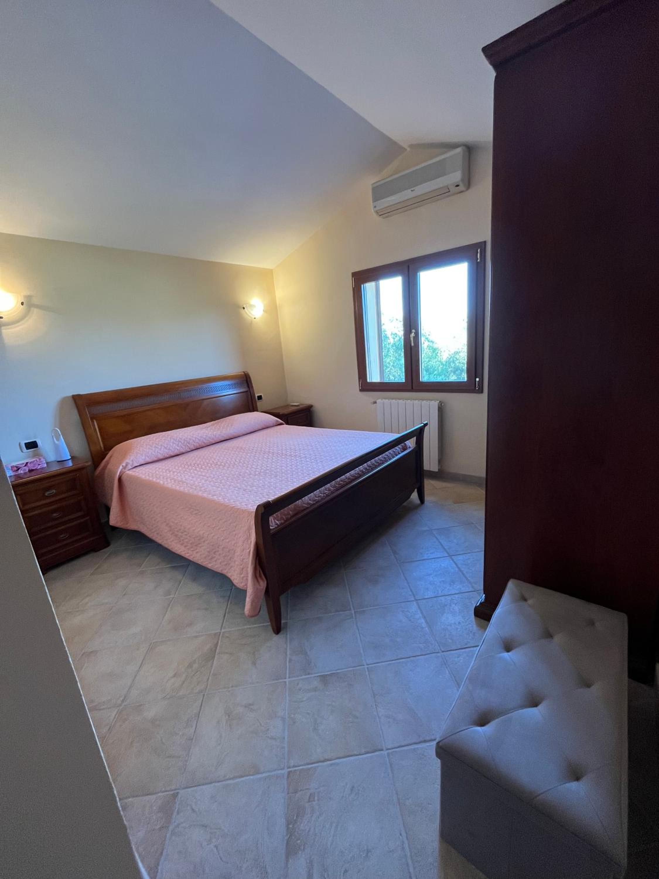 Villa con vista panoramica a Olbia -Levante & Grecale con giardino e parcheggio view 3
