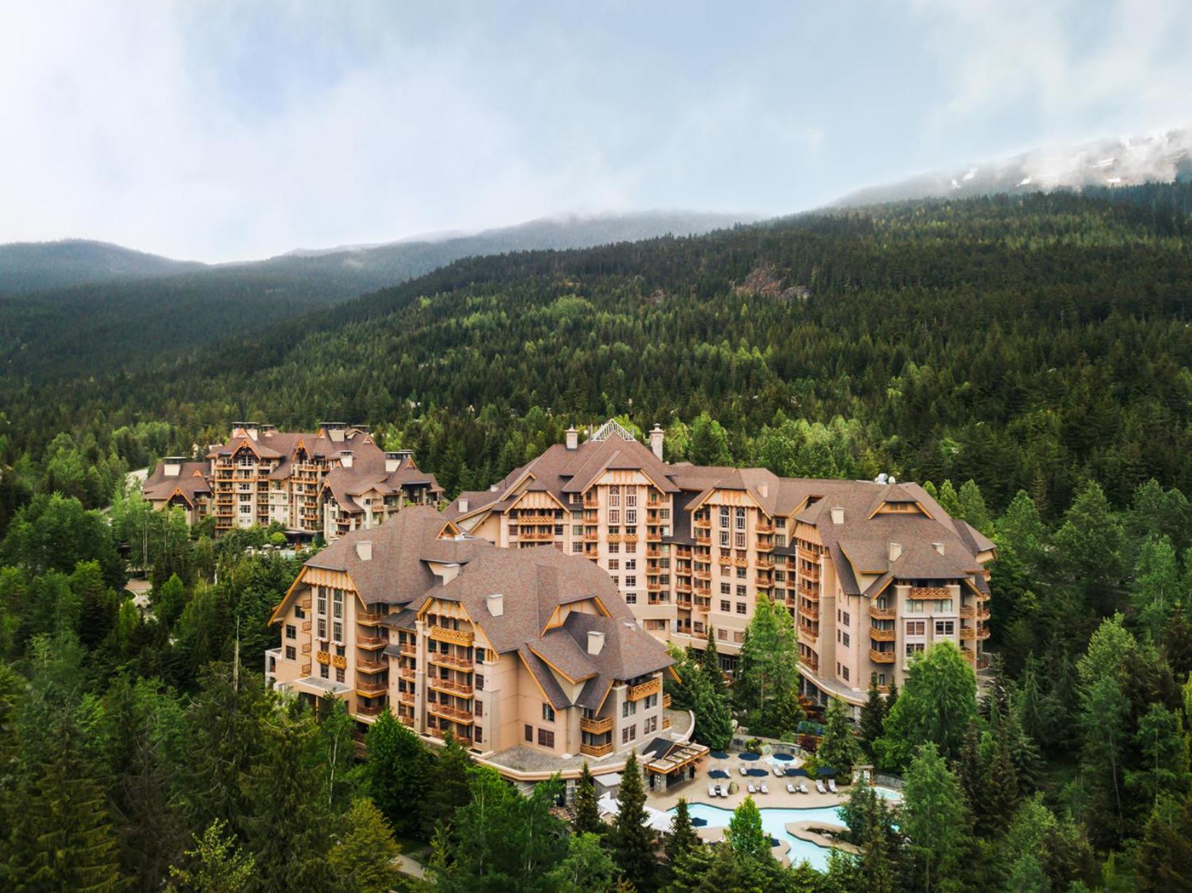 Hotel Four Seasons Resort Whistler - Image 1