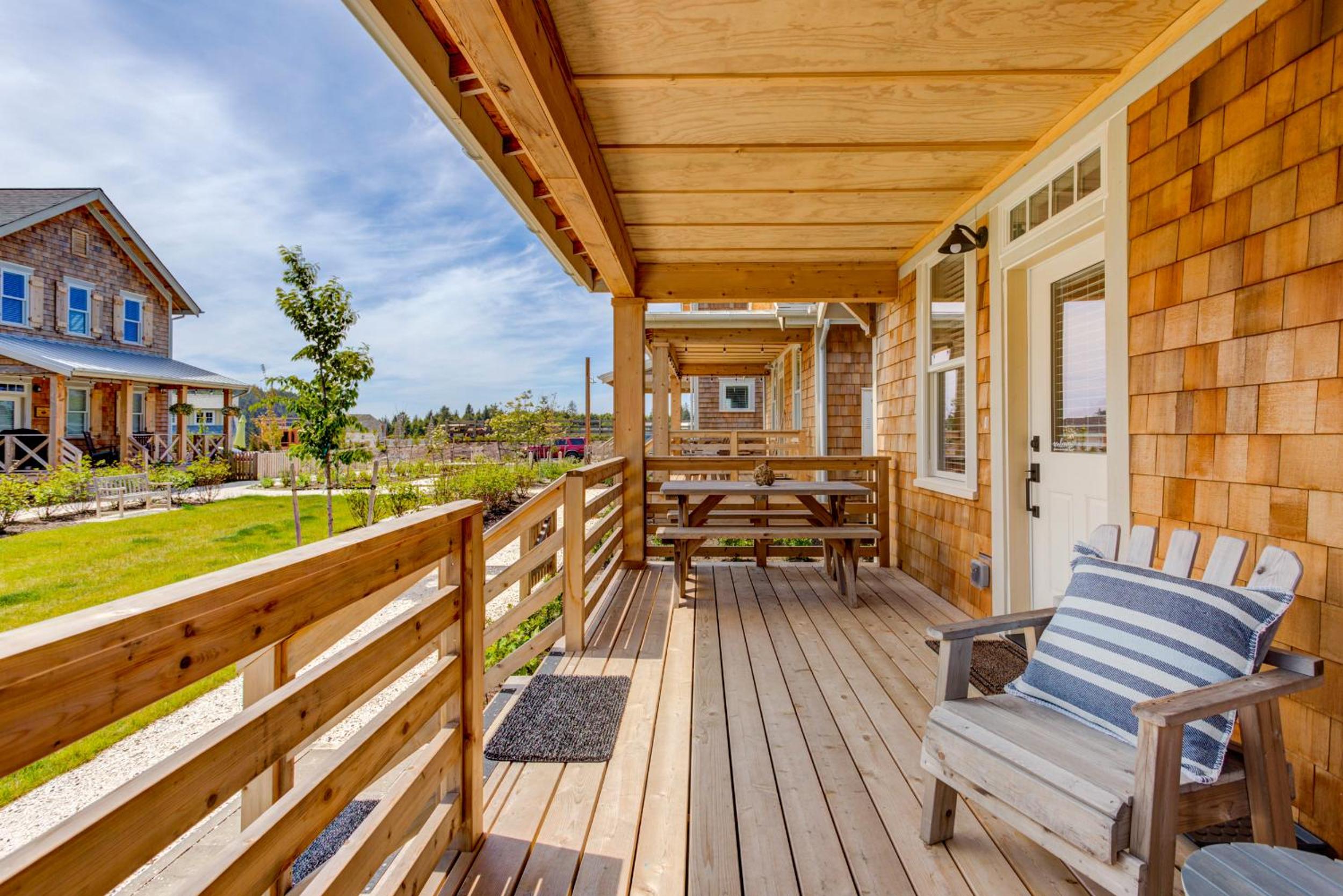 Resting Beach Place by Seabrook Hospitality view 2