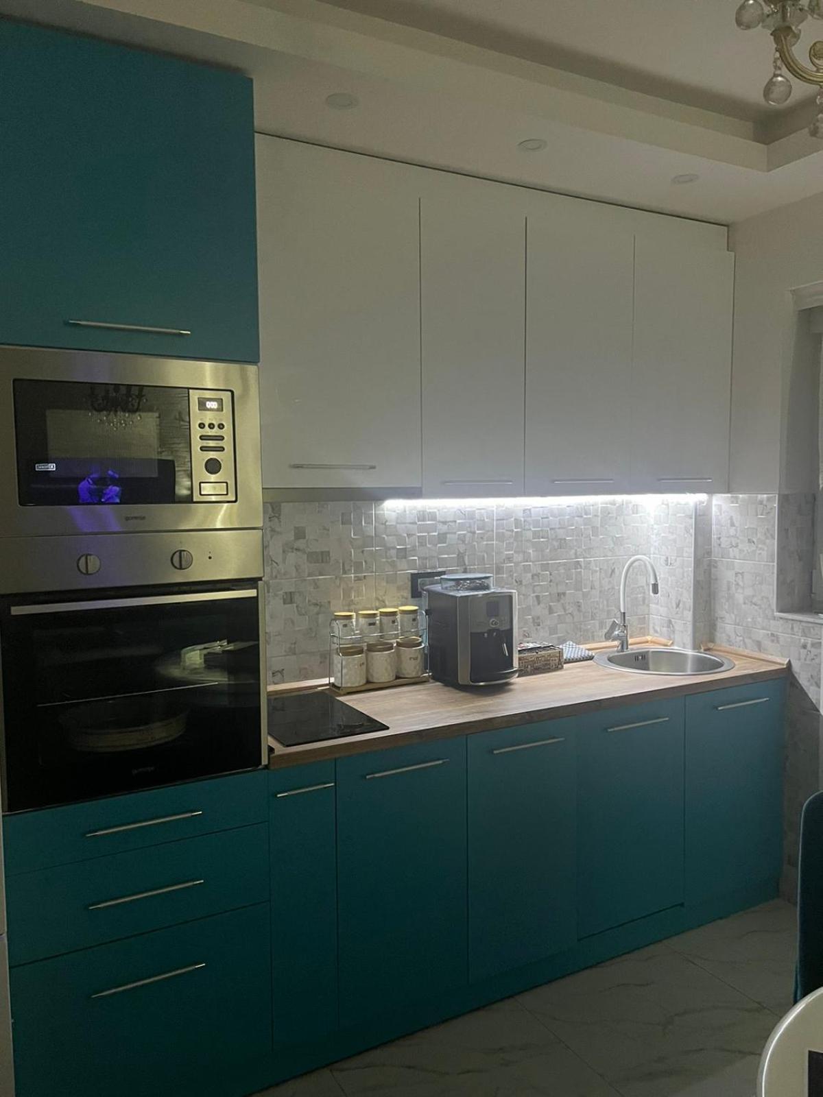 Apartman Milos, privatan parking
