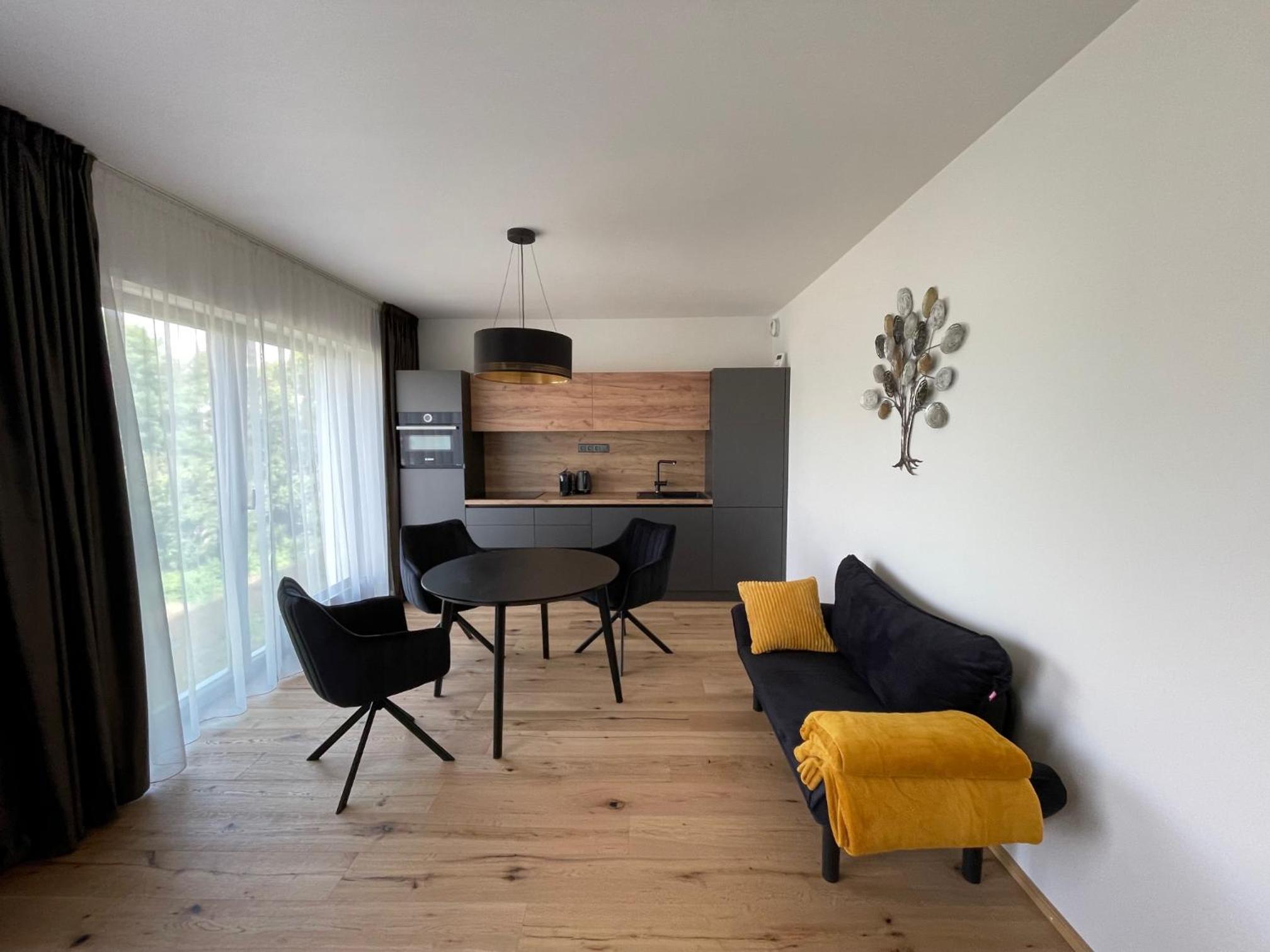H52 Apartments